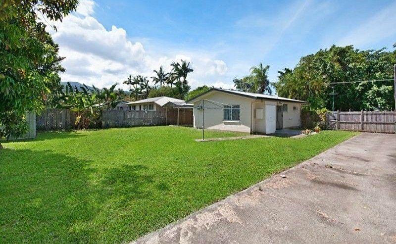 TIDY HOME CLOSE TO TOWN