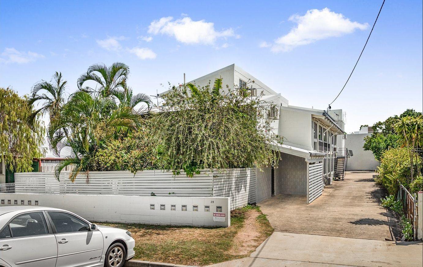Stylish & Low-Maintenance 1-Bedroom Unit in the Heart of North Ward