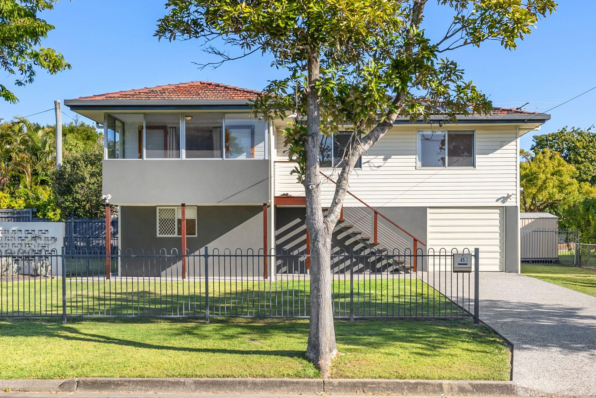 Prop-GPT: House: QLD Redcliffe, QLD 4020 Home For Rent