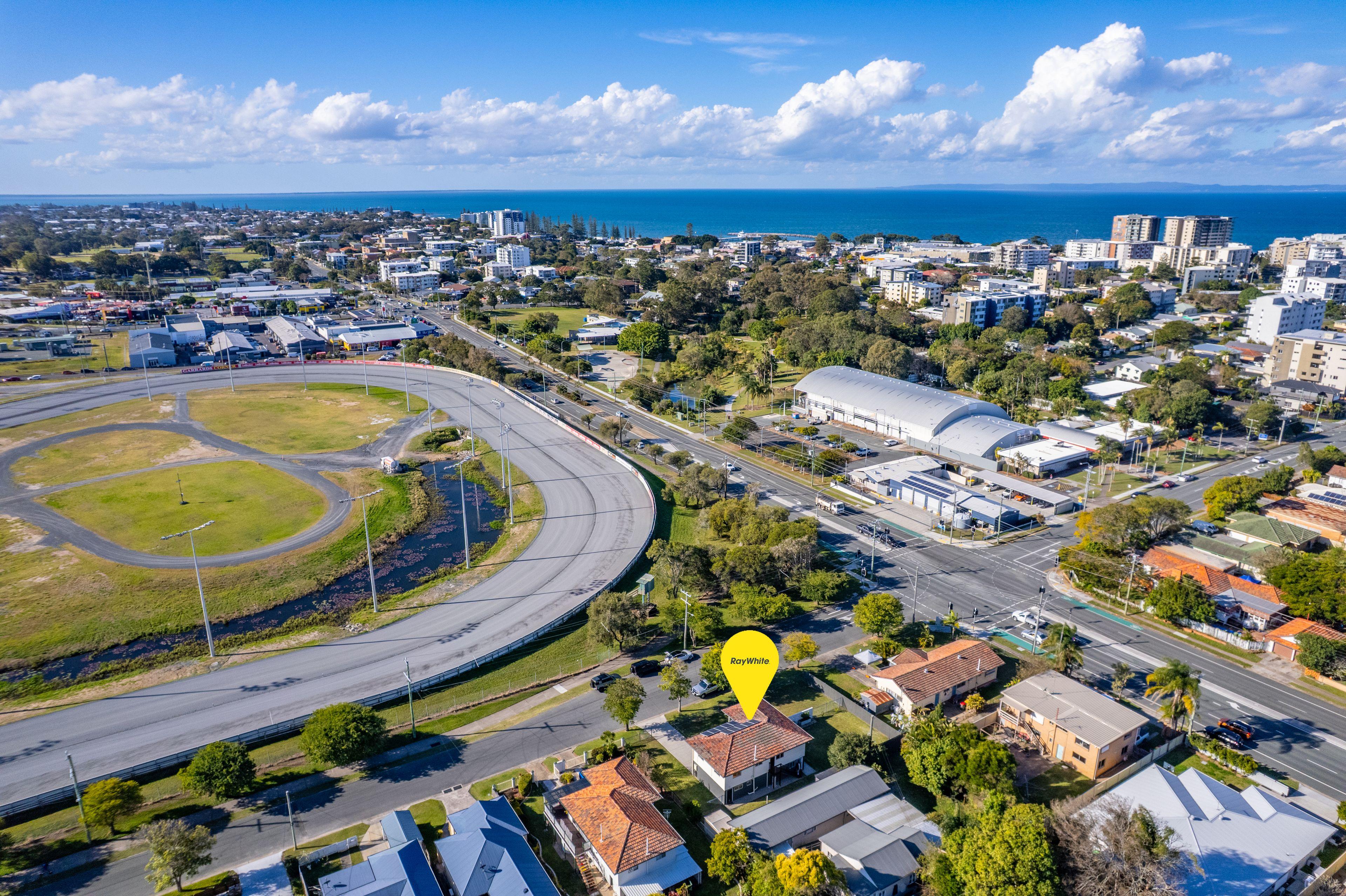 Coastal Living Just Moments from Suttons Beach!