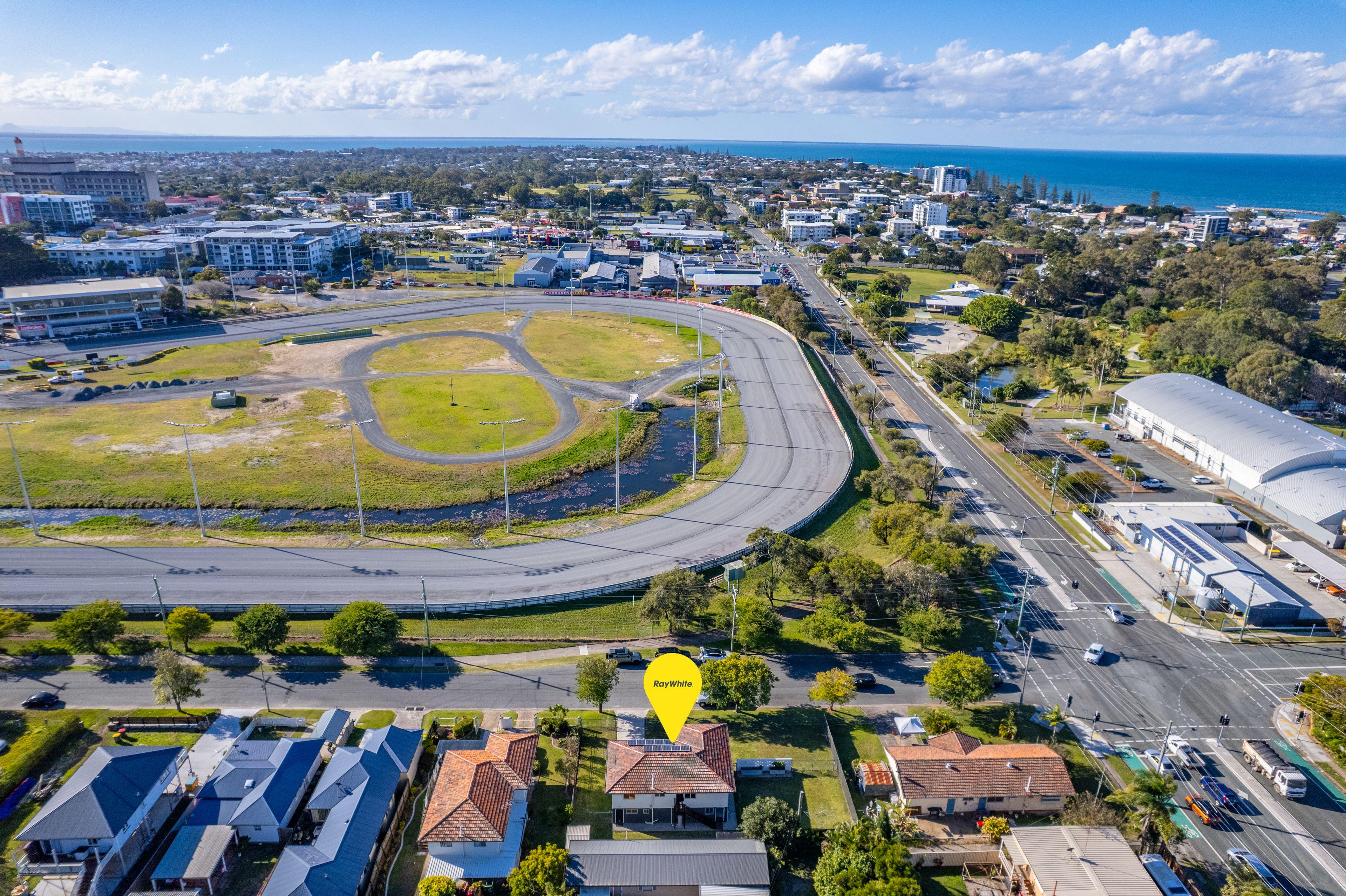 Coastal Living Just Moments from Suttons Beach!