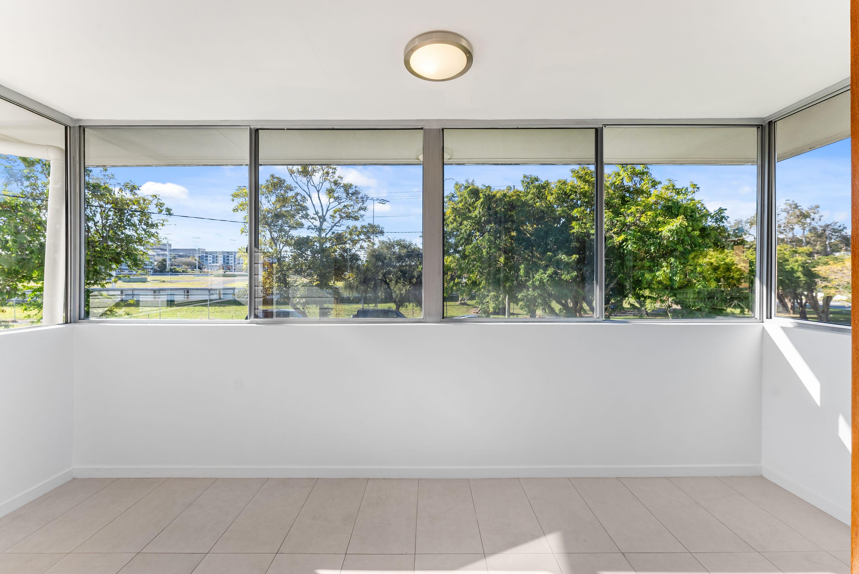 Coastal Living Just Moments from Suttons Beach!