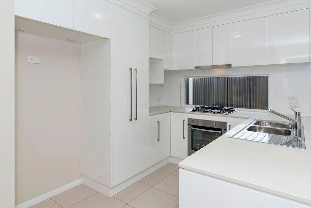 Modern 2-Bedroom Unit in Prime Newtown Location