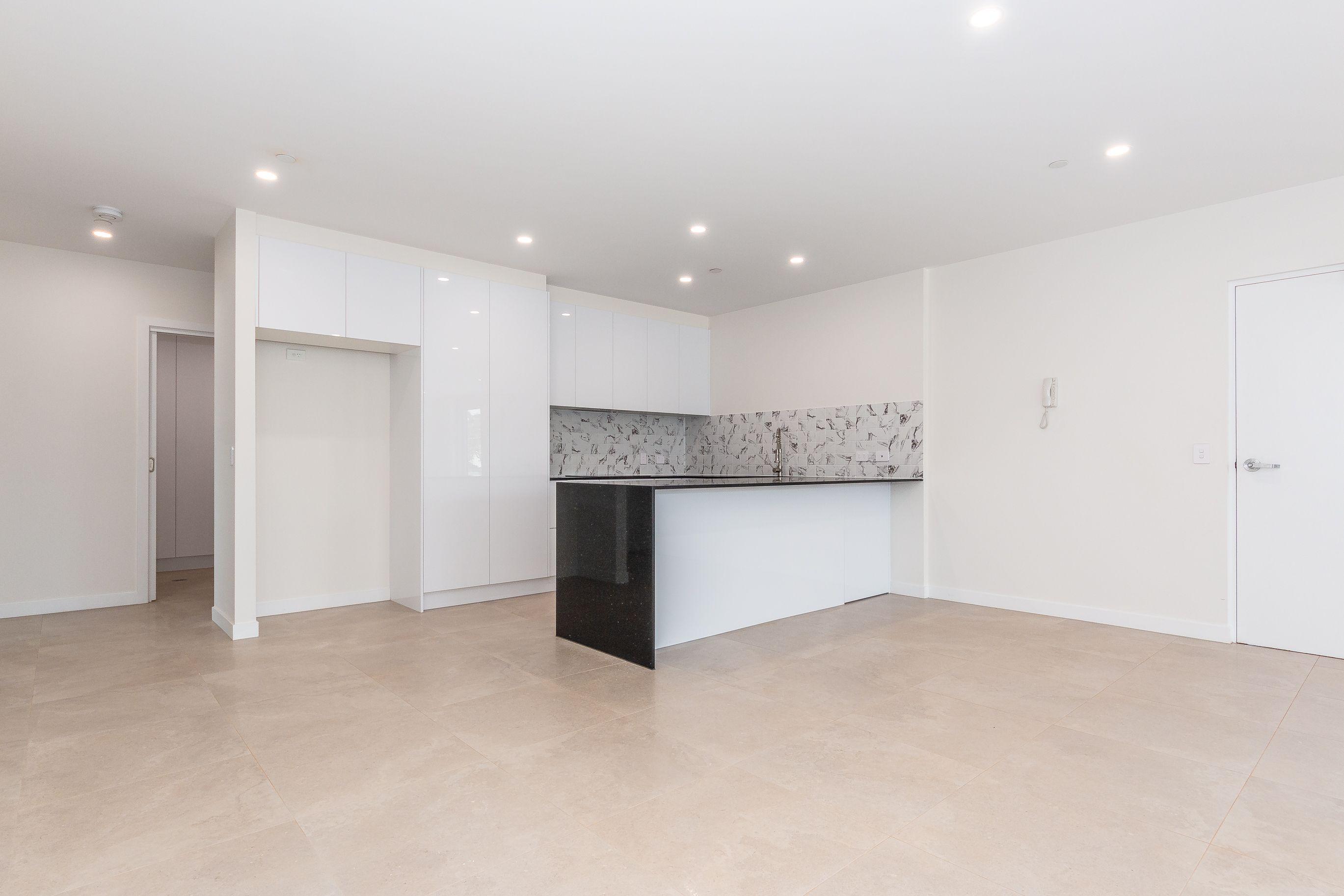 Stunning 3-Bedroom Apartment with Spectacular Views of Moreton Bay!