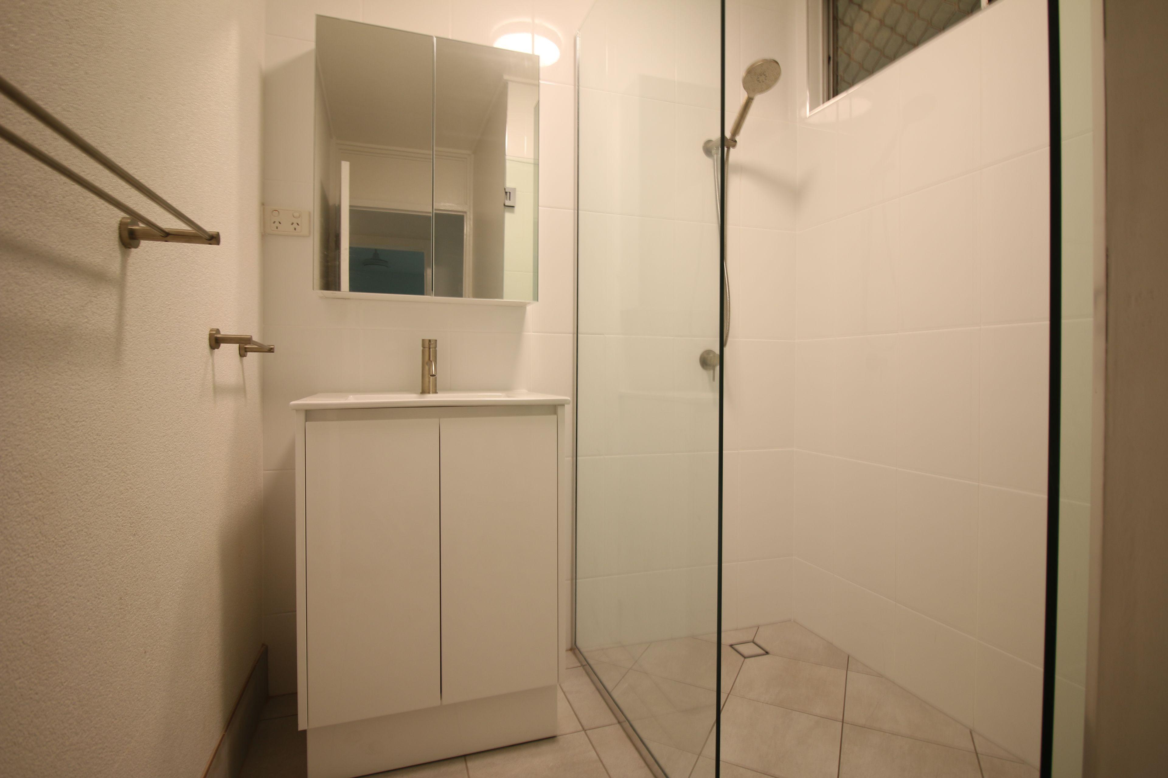 Tidy Unit in Central Location