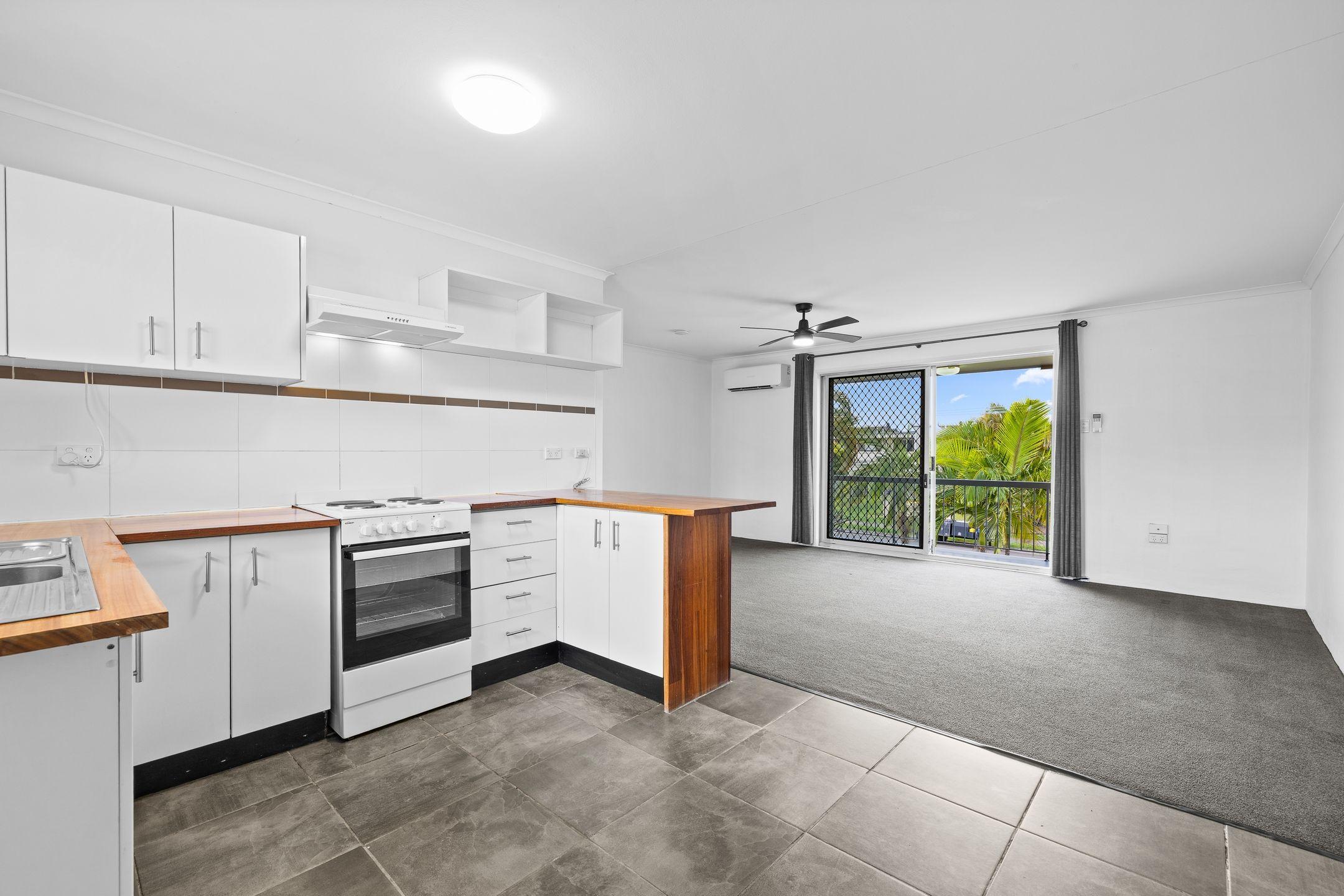 Relaxed Coastal Lifestyle in a Quiet Mooloolaba Complex