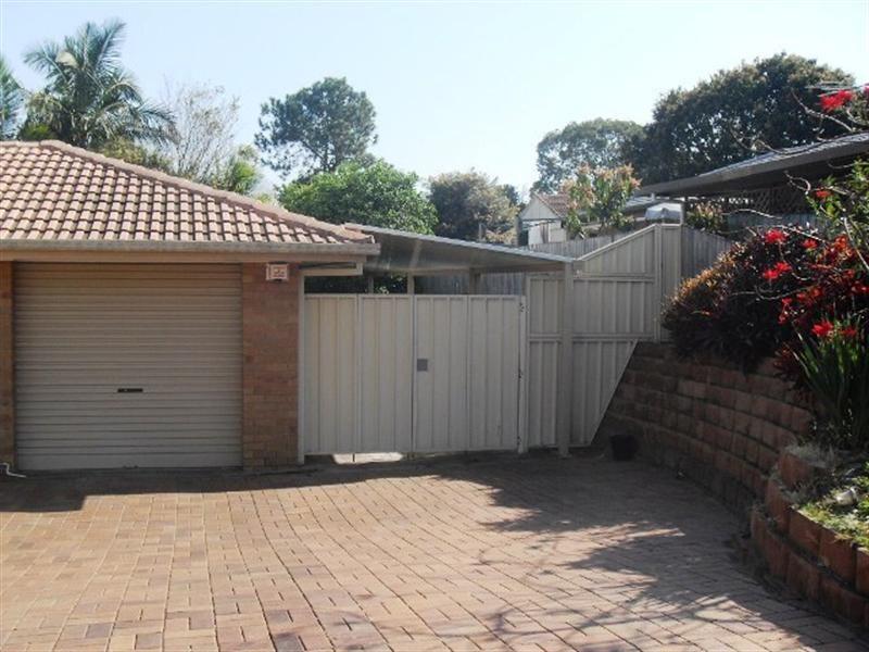 Side access with room for boat, trailer or caravan