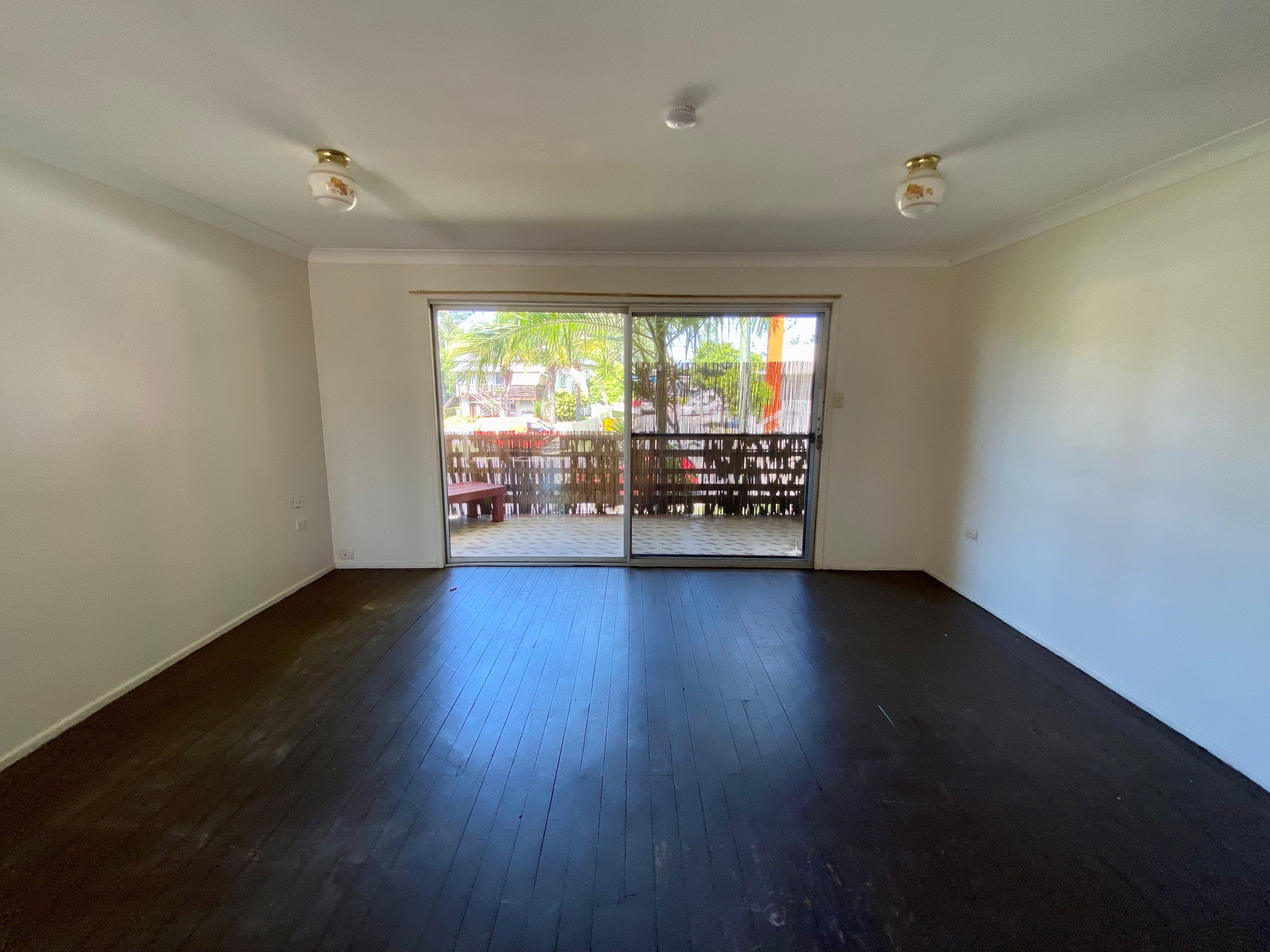 Cosy & Affordable Unit Close To Everything!