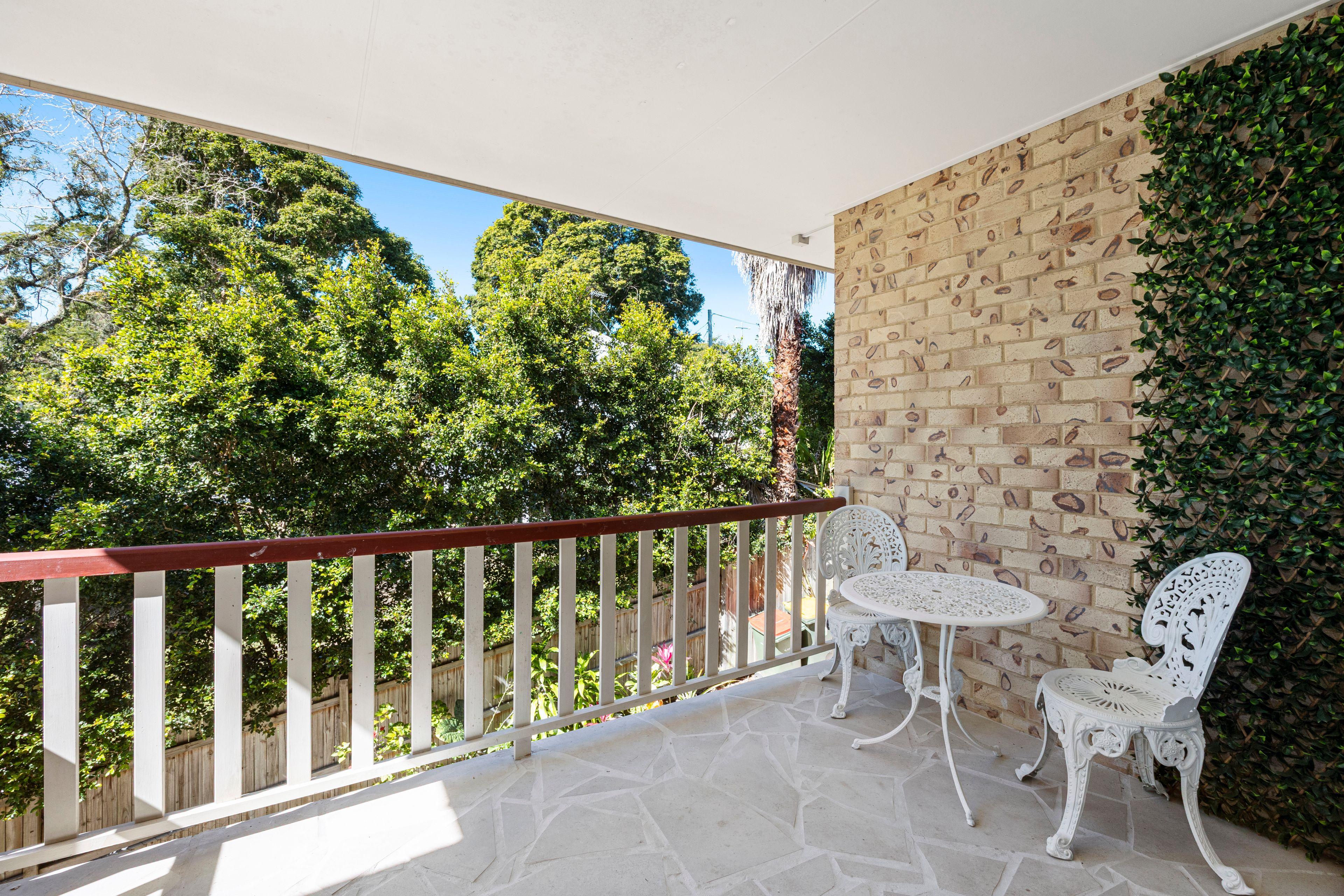 BEAUTIFULLY RENOVATED UNIT FOR RENT - PRIME LOCATION!