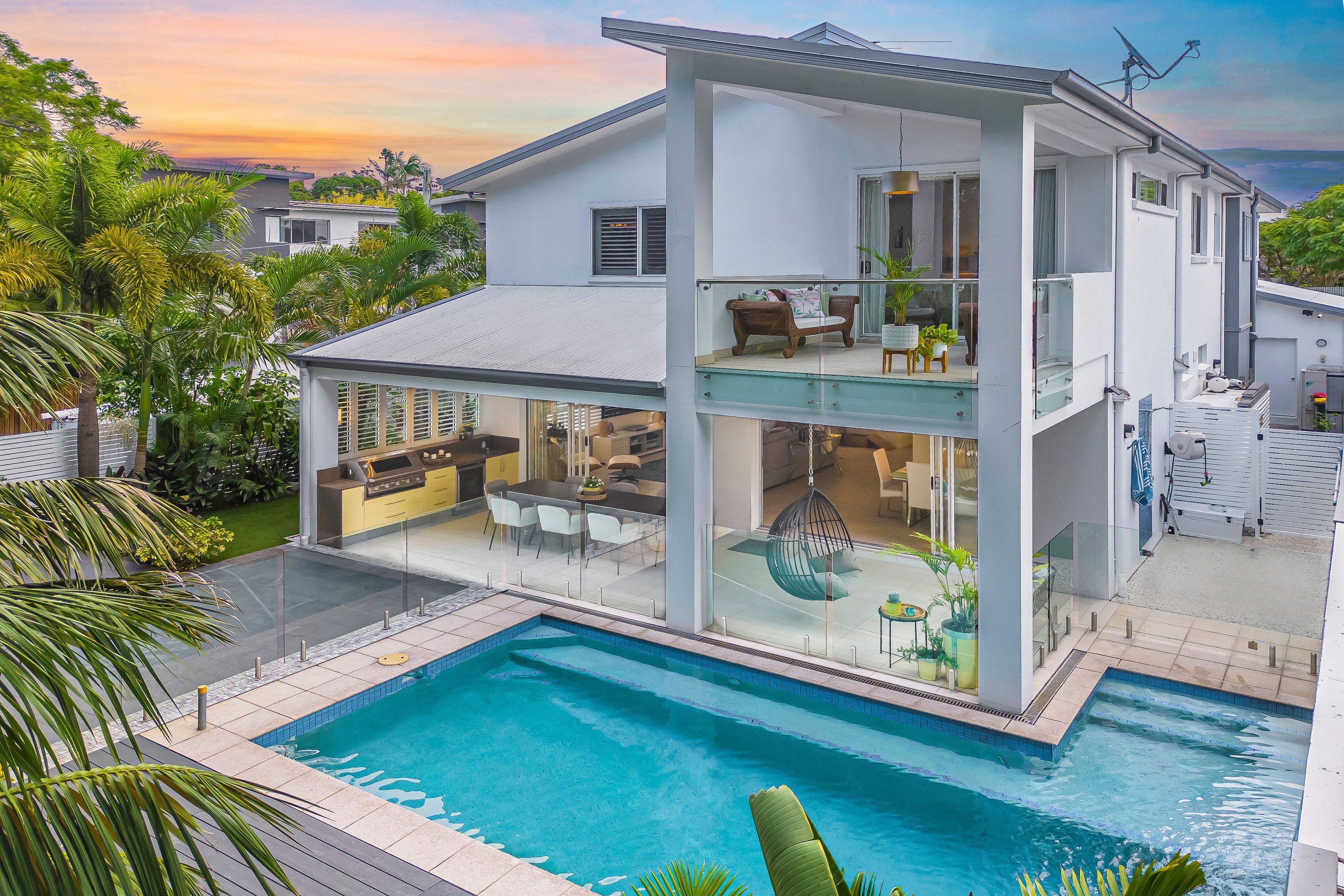 Prop-GPT: House: QLD Hendra, QLD 4011 Home For Rent