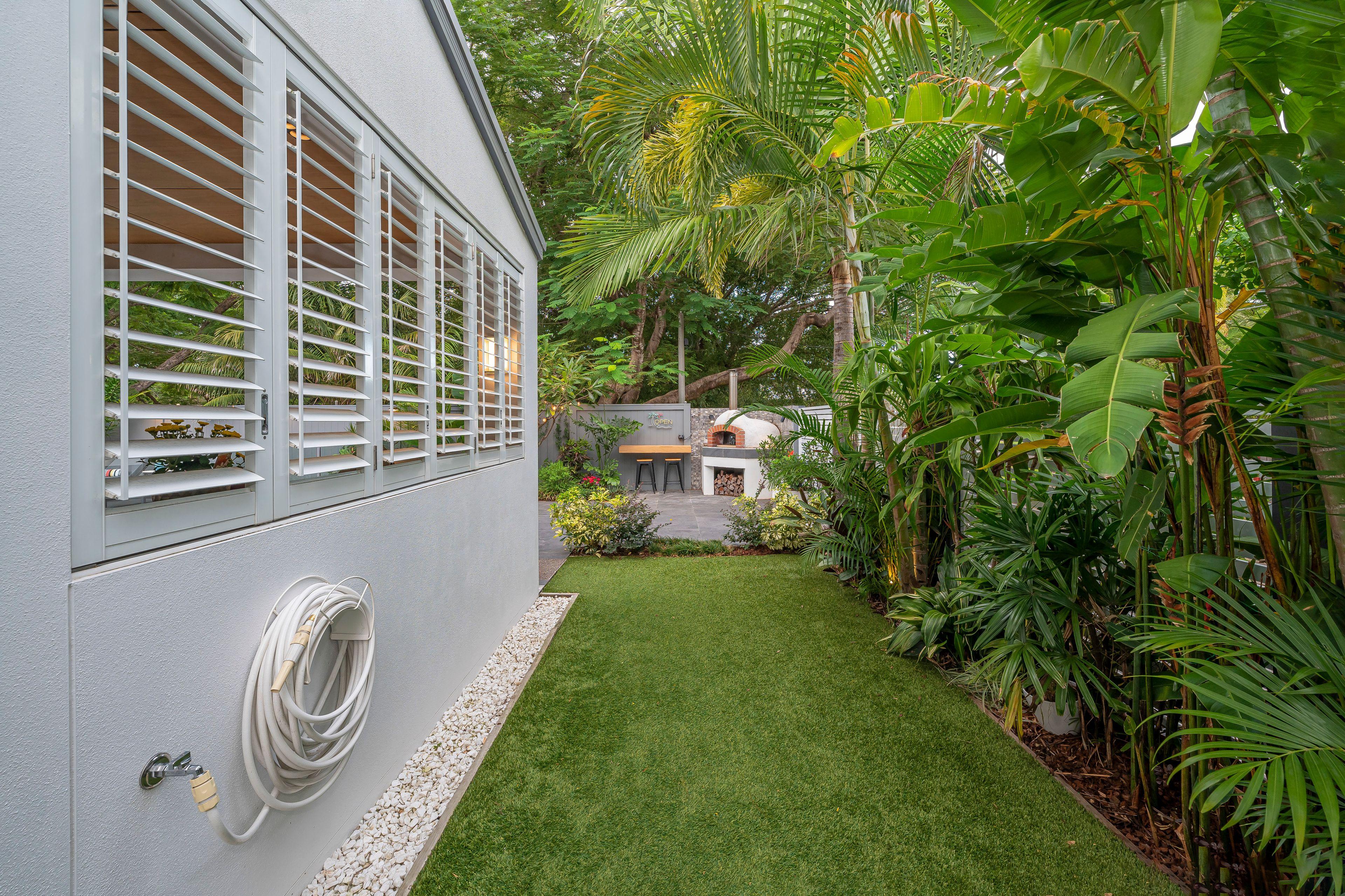 Prime Property on Pring St