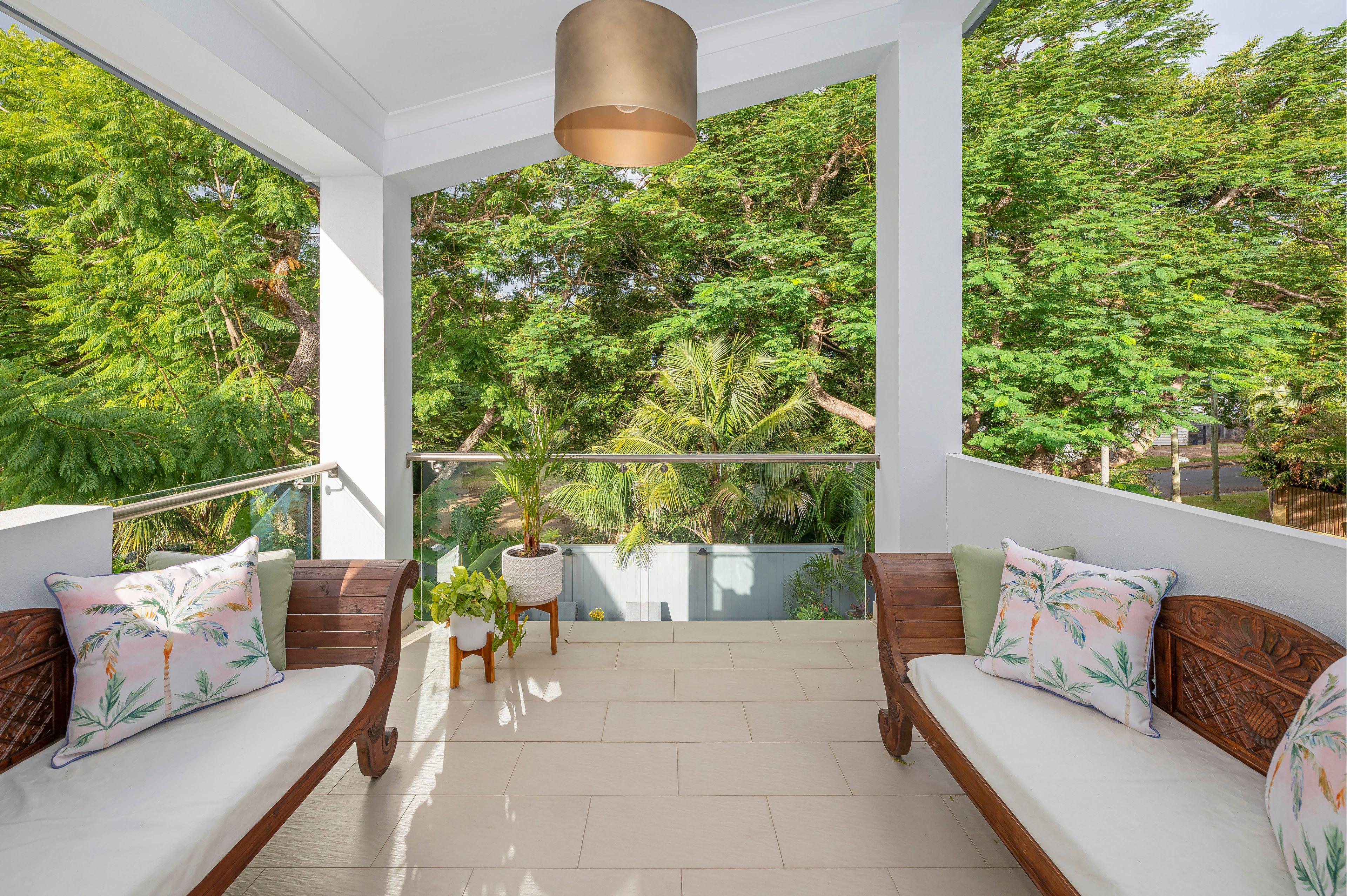 Prime Property on Pring St