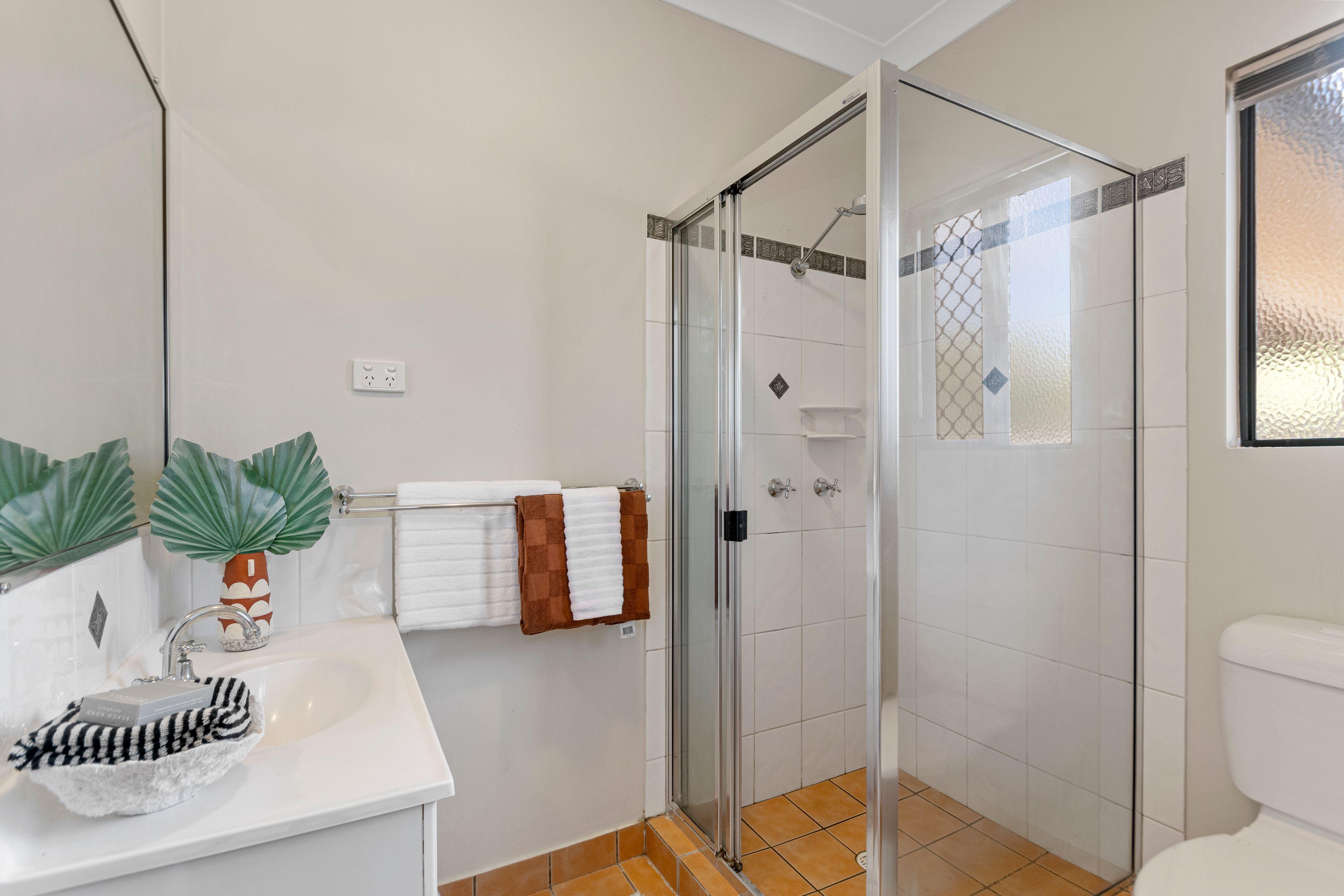 Modern and Spacious in Perfect Locale!