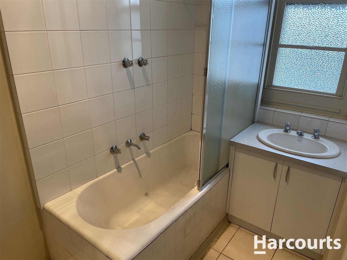 Level 2/1/ 142 Baillie Street, HORSHAM, VIC 3400 - Unit for Rent - harcourts.net