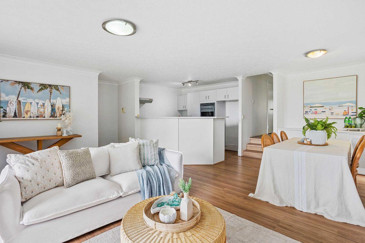 Prop-GPT: Property: QLD Burleigh Heads, QLD 4220 Queensland 4220