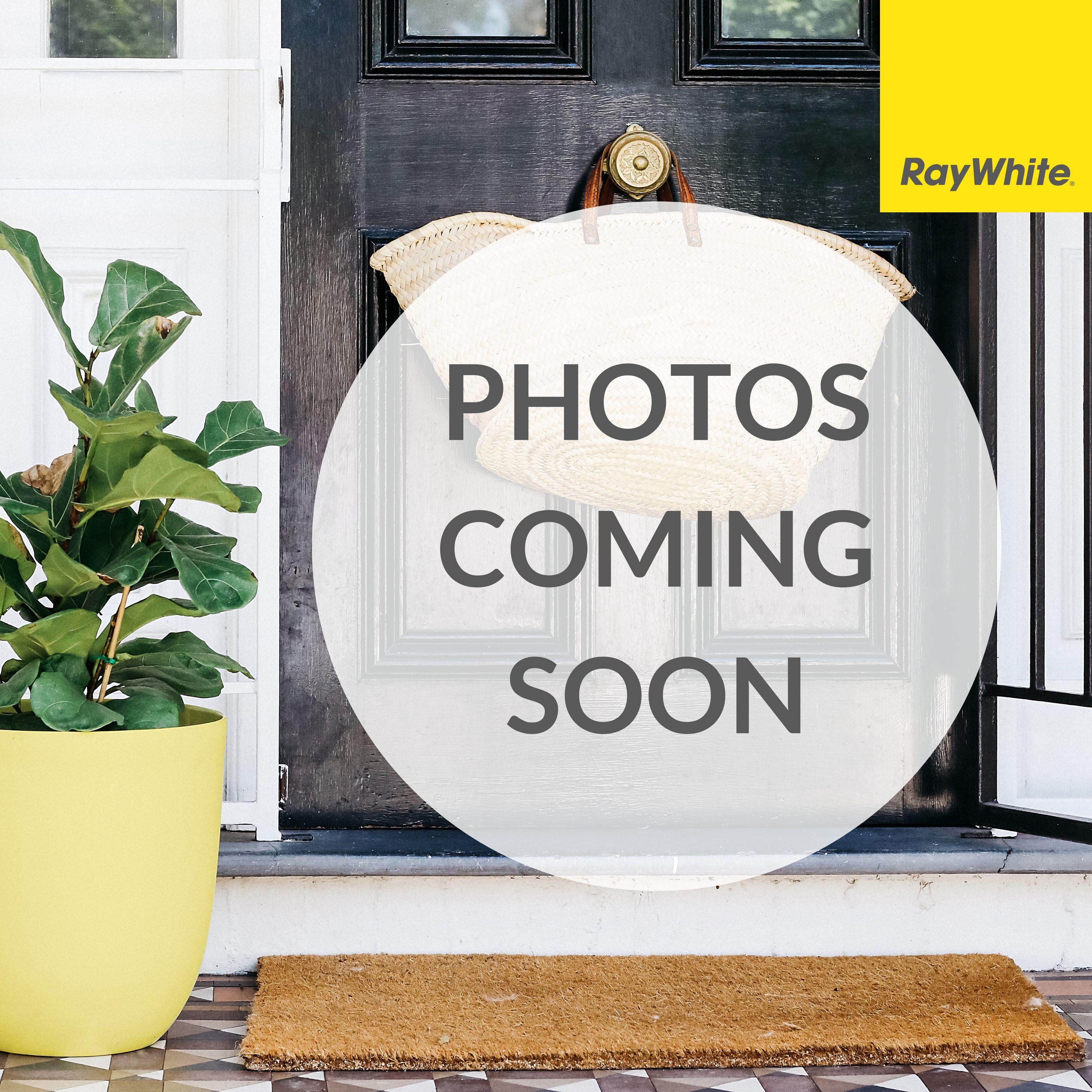 Prop-GPT: Townhouse: ACT Greenway, ACT 2900 Home For Rent