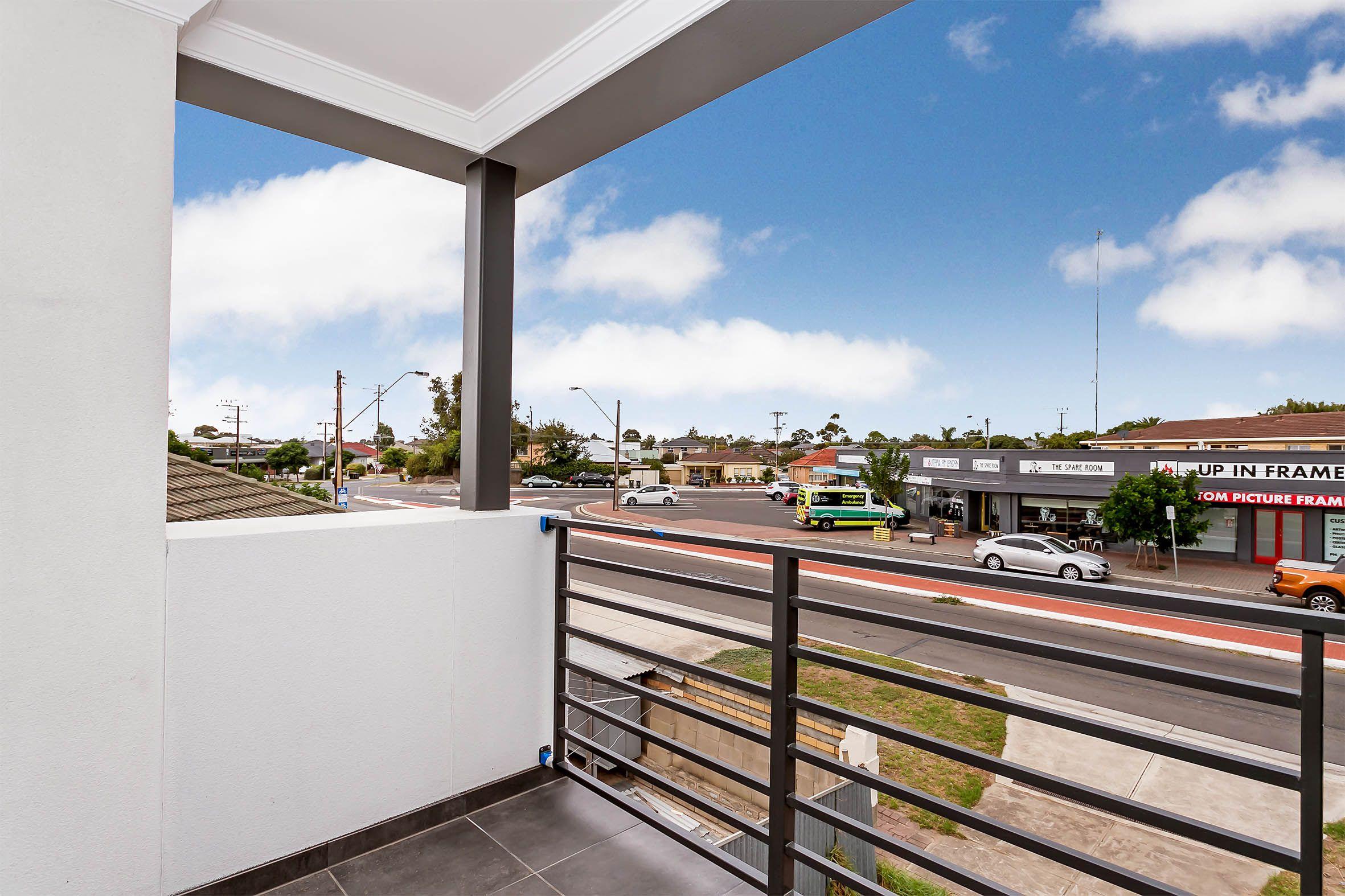 Near New Executive Home .......