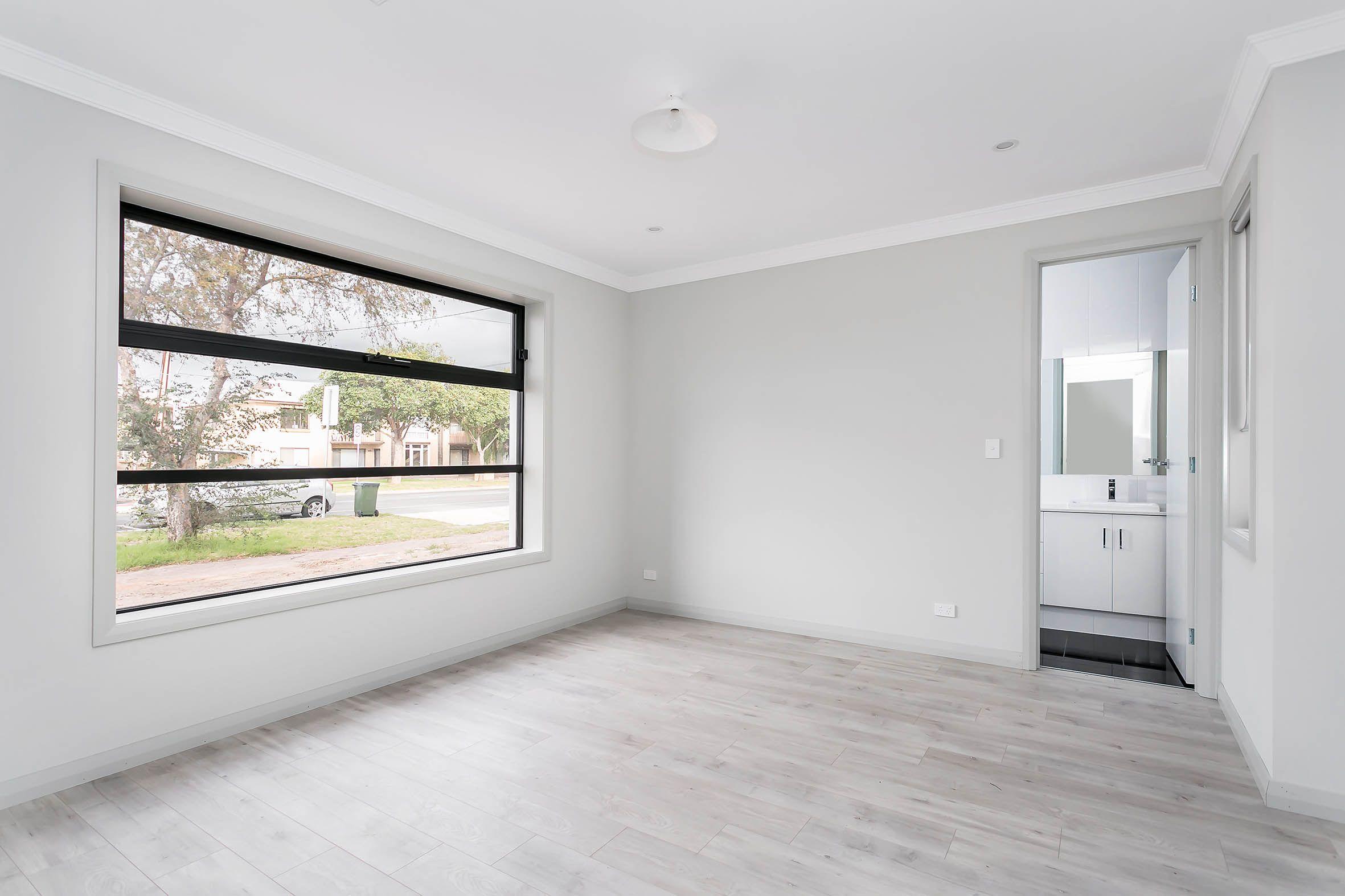 Near New Executive Home .......