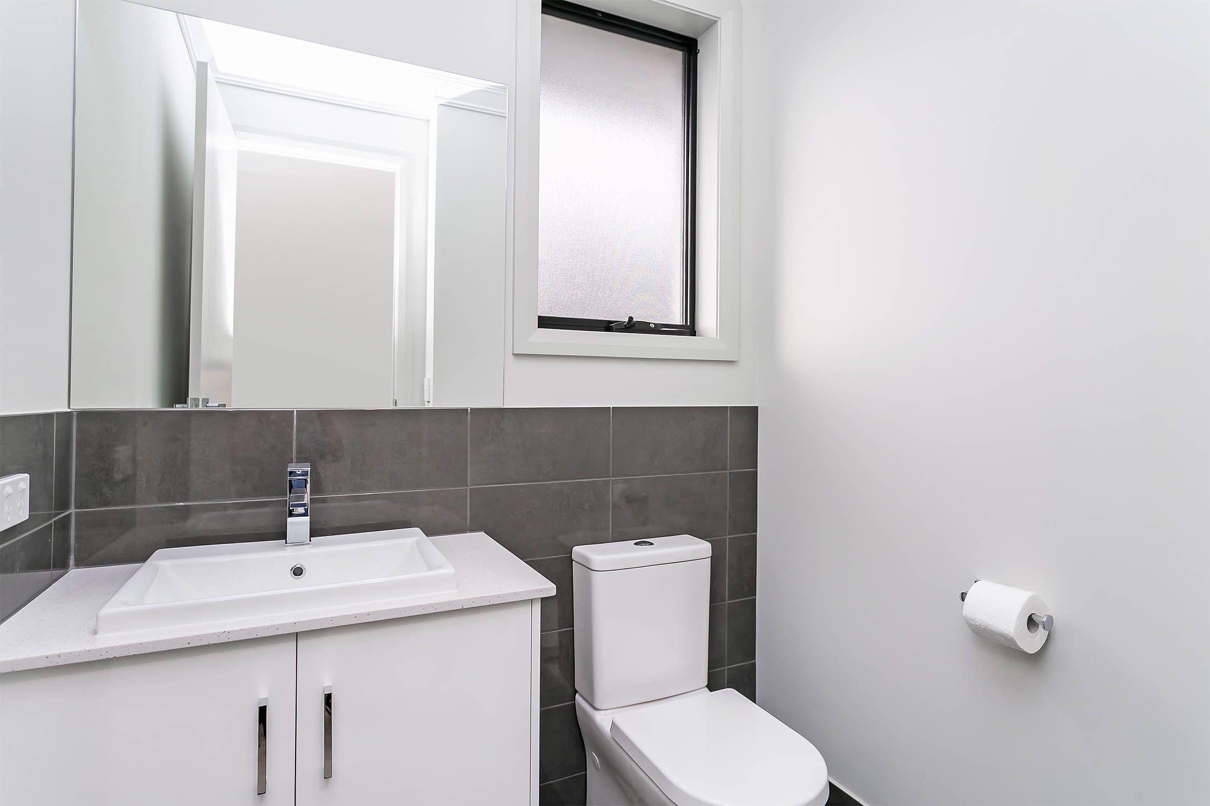 Near New Executive Home .......