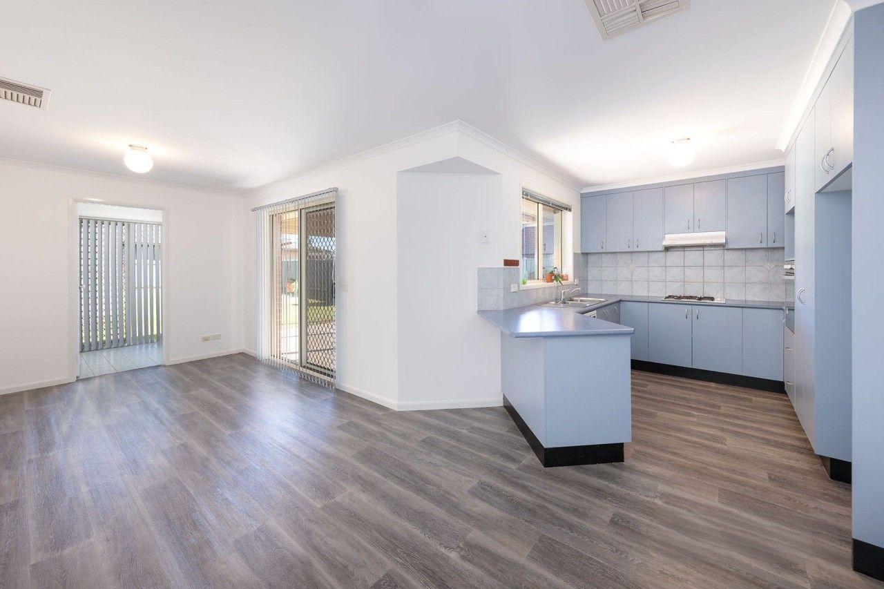 Spacious Family Home in a Quiet Court Location