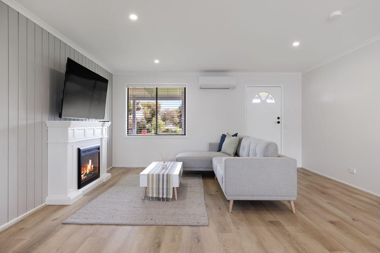 For Lease: Charming Coastal Retreat in Surf Beach