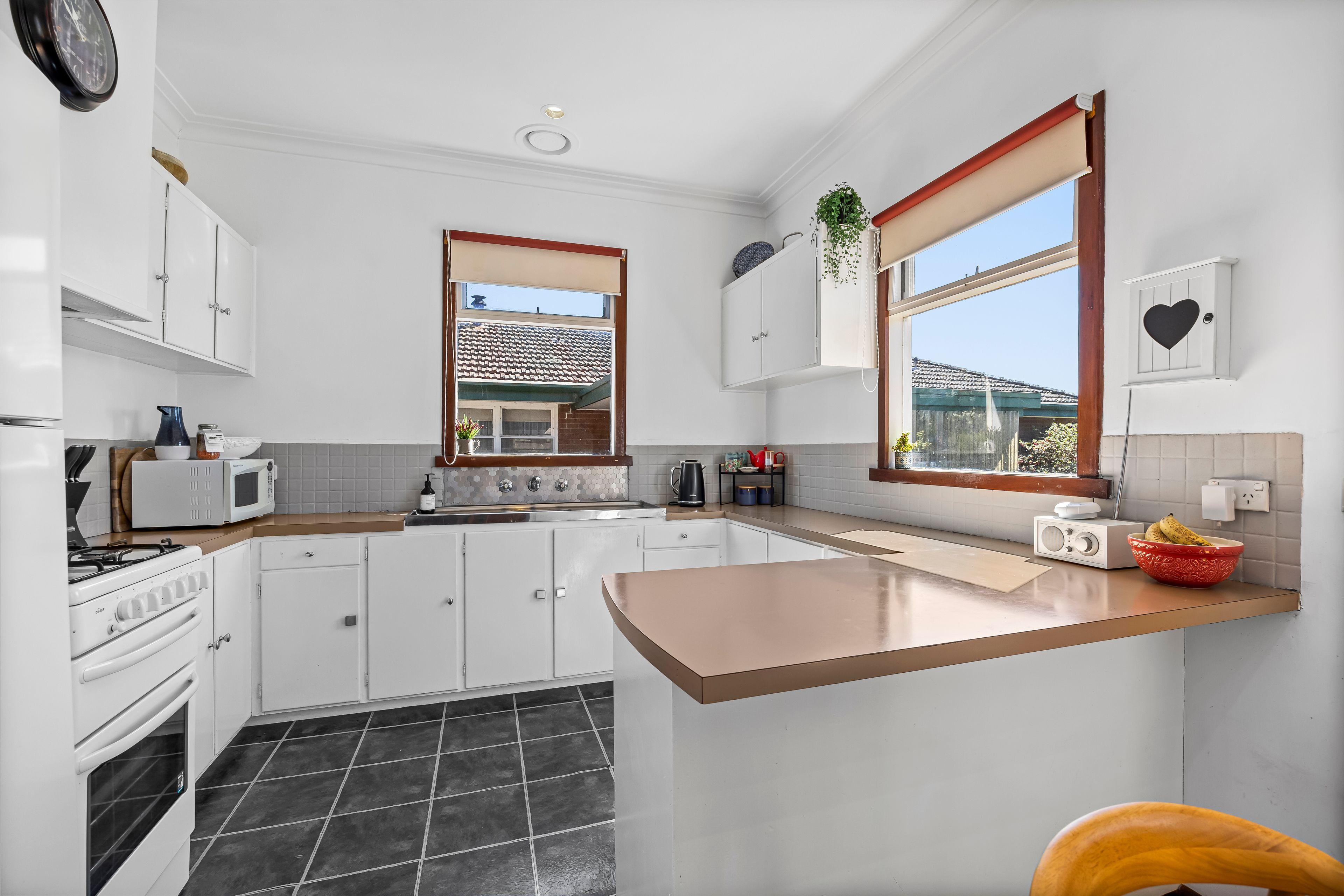 Charming 3-Bedroom Home Available for Lease