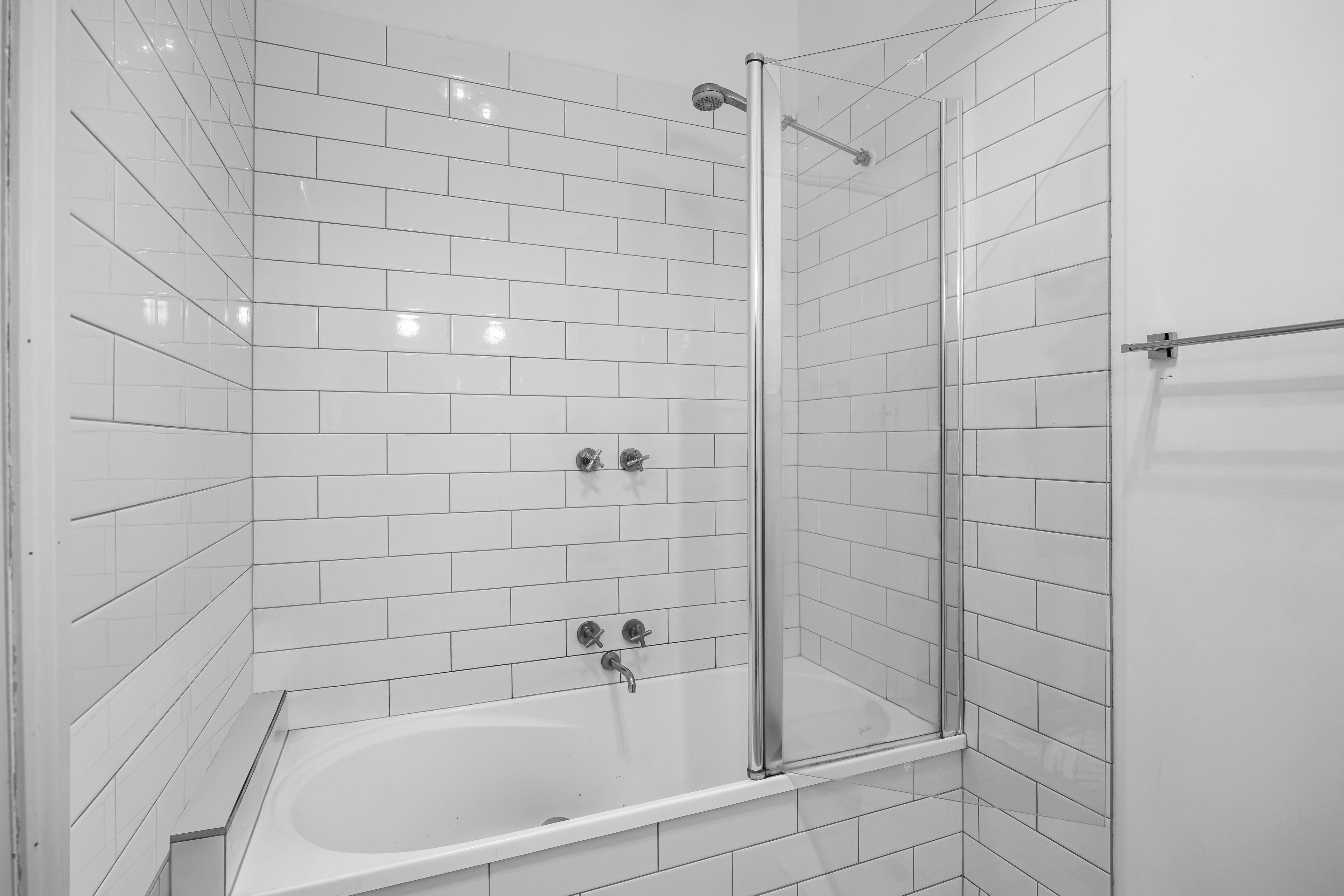 Charming 3-Bedroom Home Available for Lease