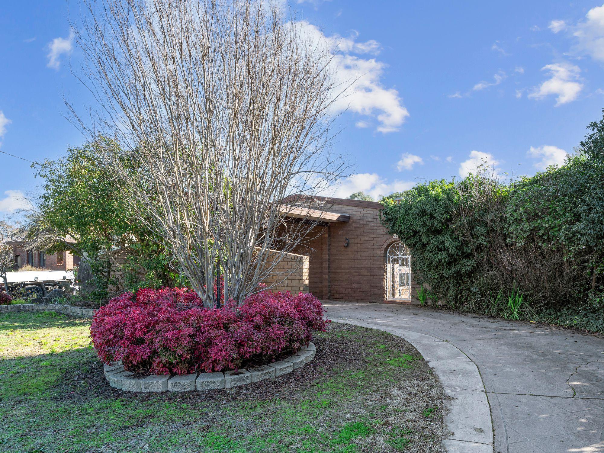 Prop-GPT: House: VIC Benalla, VIC 3672 Home For Rent