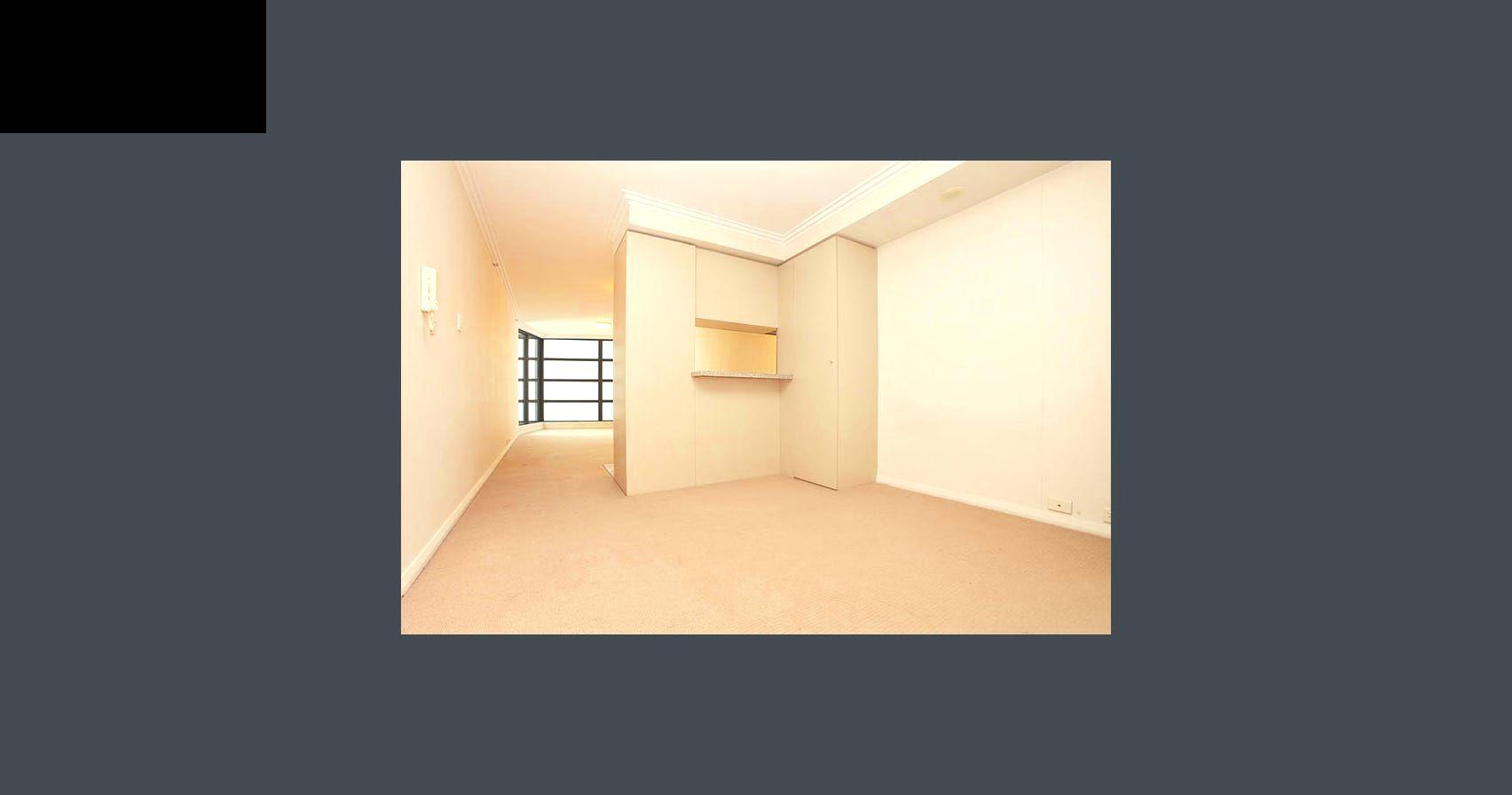 Contemporary Studio in Prime Location