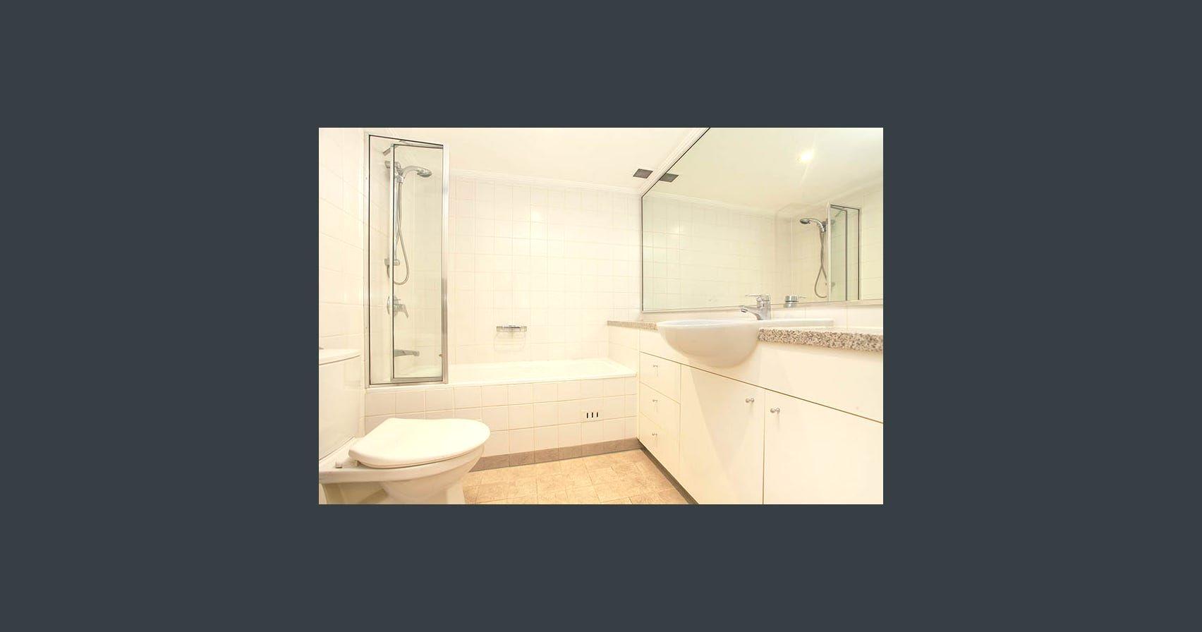 Contemporary Studio in Prime Location