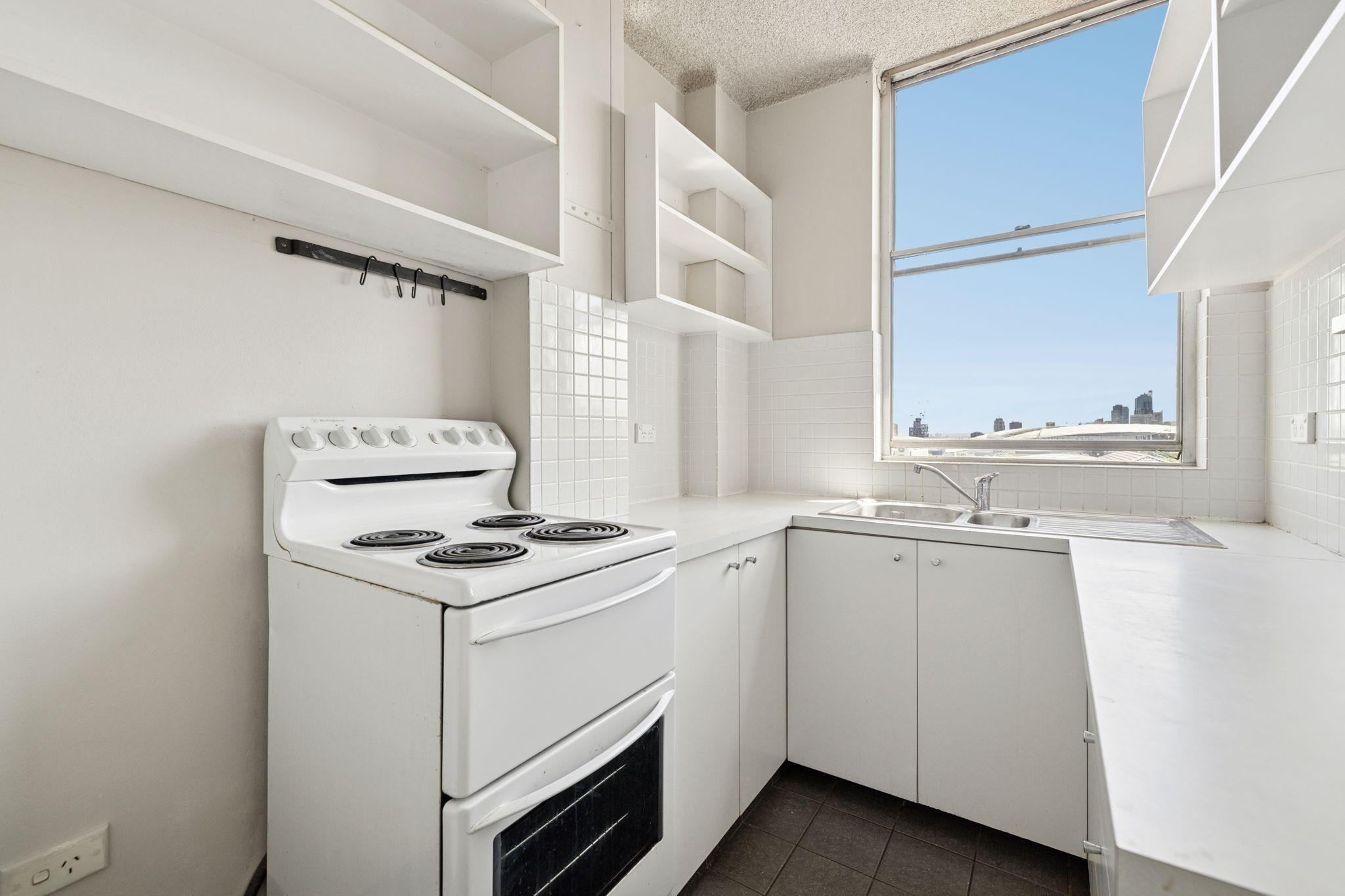 One Bedroom Apartment Offering Fabulous City Skyline Views