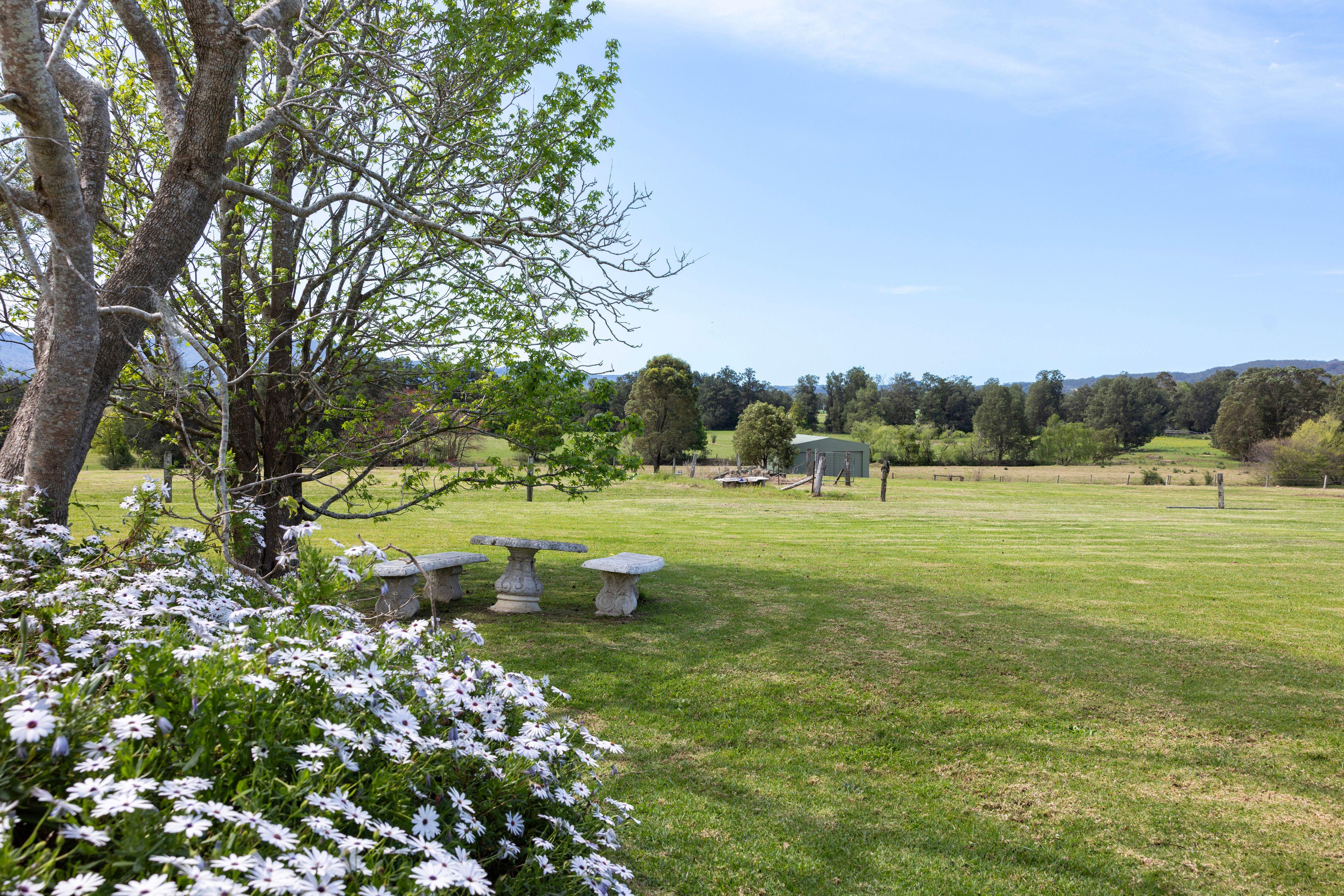 Country Comfort With Views