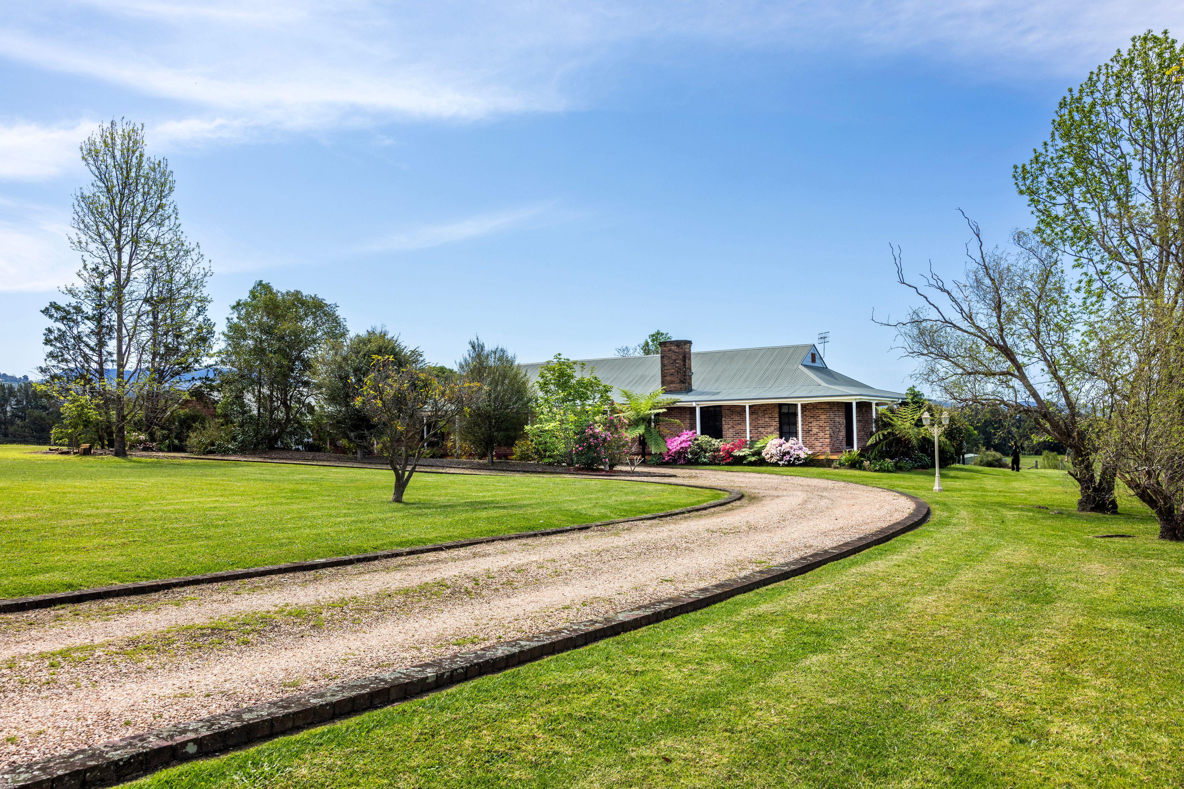 Country Comfort With Views