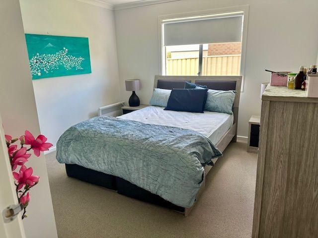 FOR LEASE. 11 CHISNALL STREET, COROWA