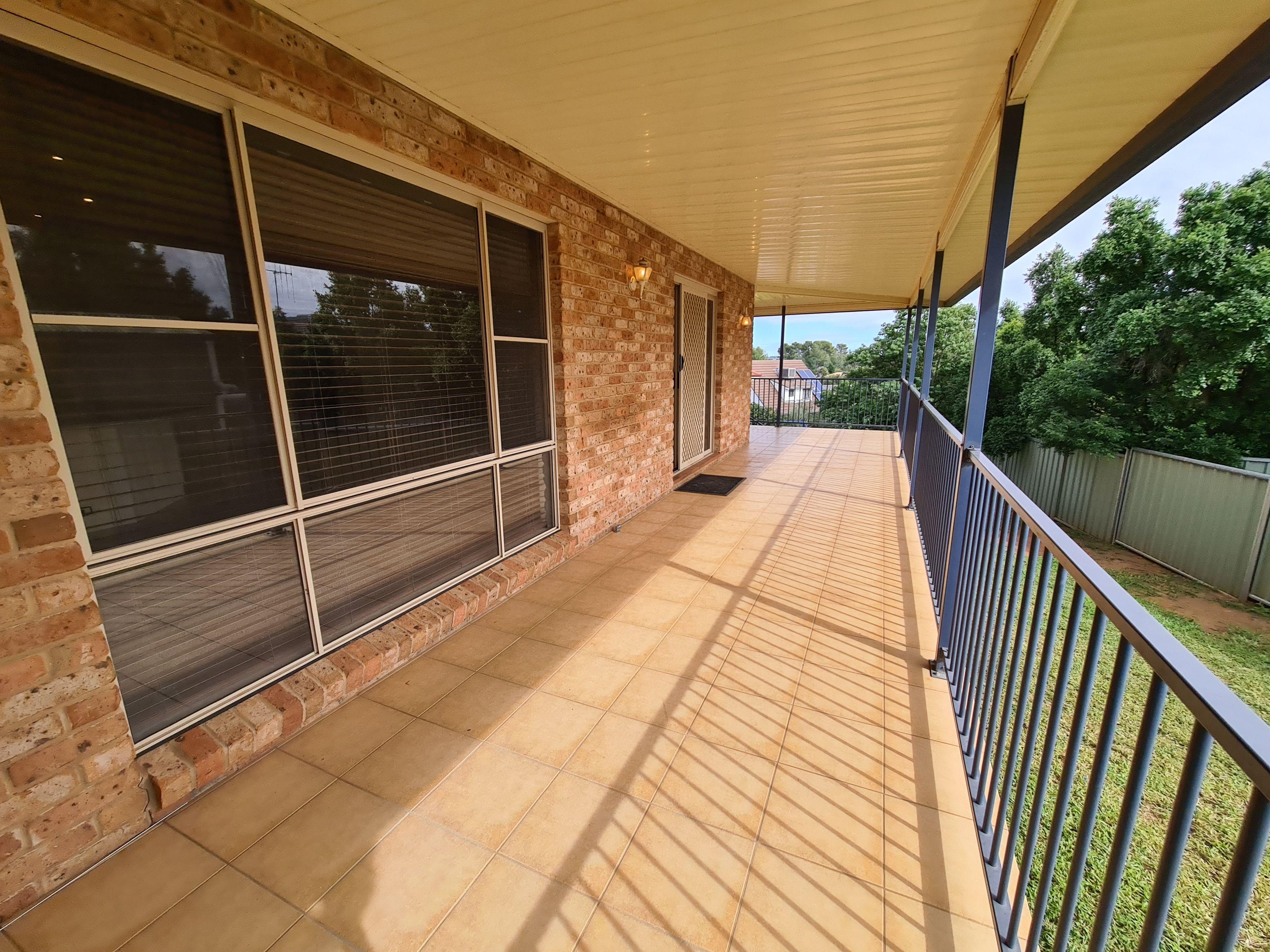 Ray White Real Estate Parkes