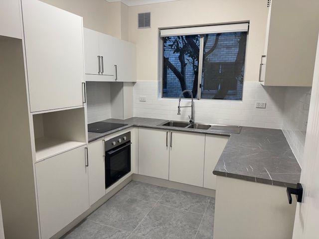 LUXURY URBAN LIVING - FULLY RENOVATED 3 BEDROOM