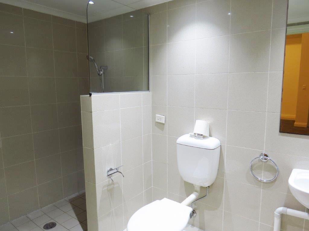 OVERSIZED MODERN STUDIO ACROSS THE ROAD FROM BONDI BEACH!