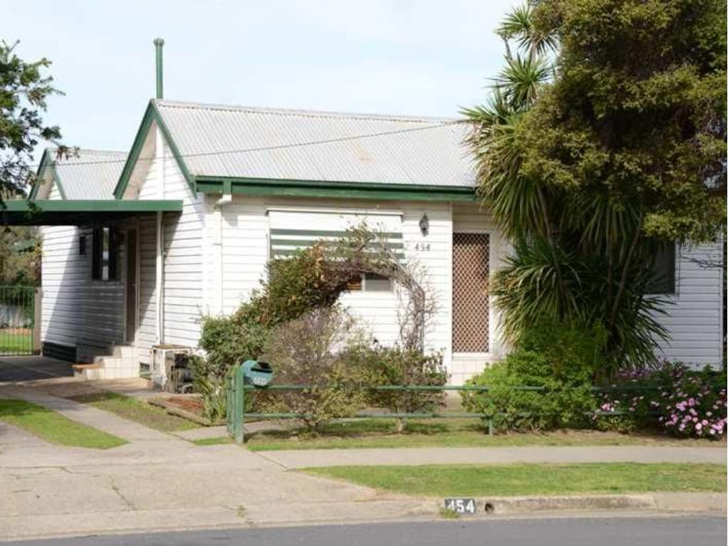 Convenient Location Near Shopping Complex! House | NSW Lavington, NSW 2641 | Prop-GPT the AI-Powered Property Portal