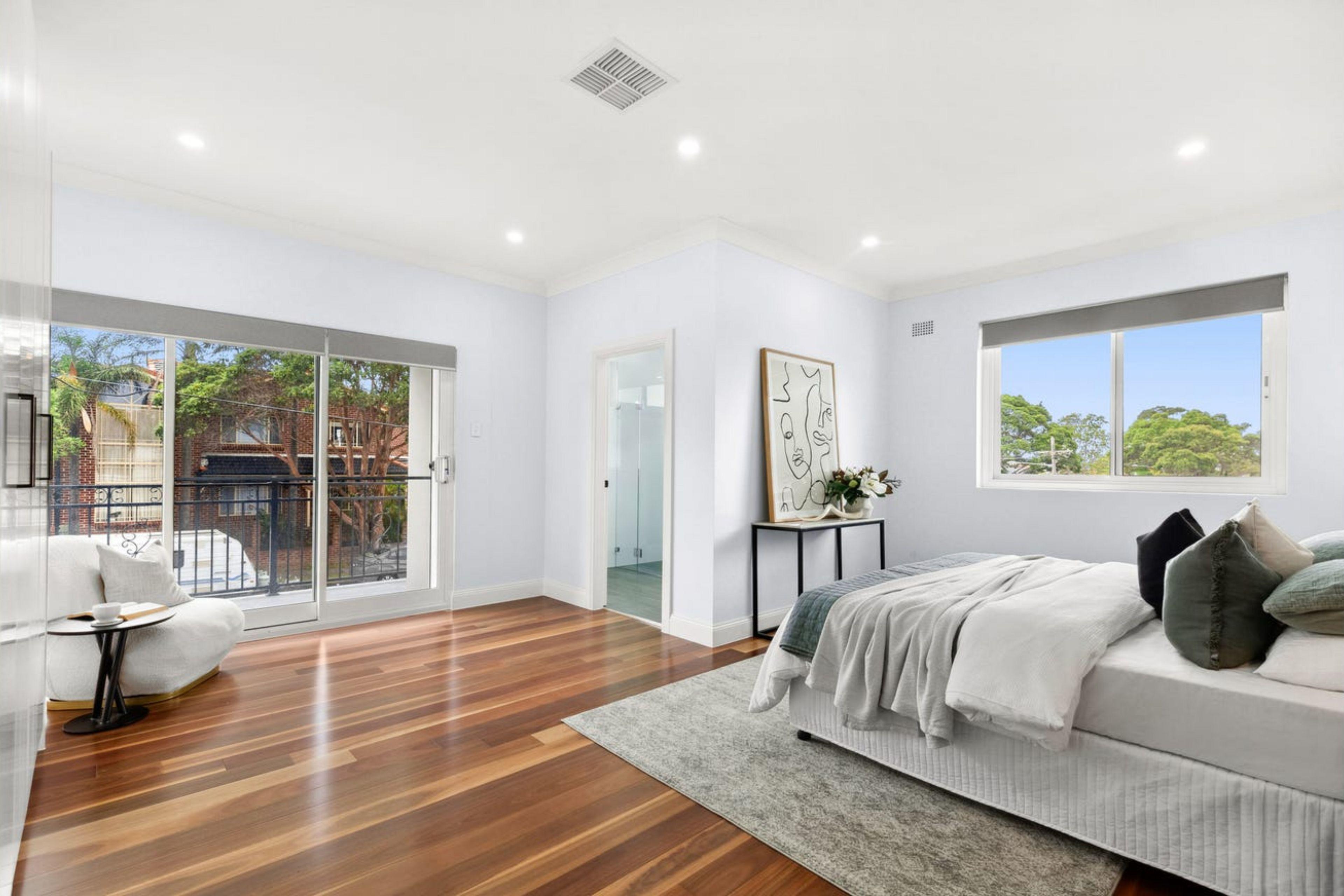 Grand Seven-Bedroom Family Home in a Blue-Chip Location