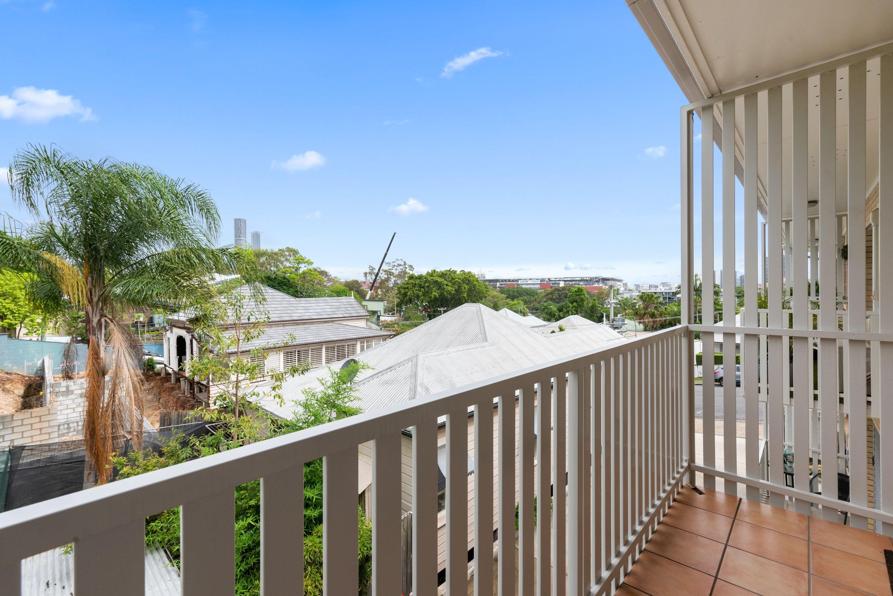 ONE BEDROOM APARTMENT WITH AIR CONDITIONING