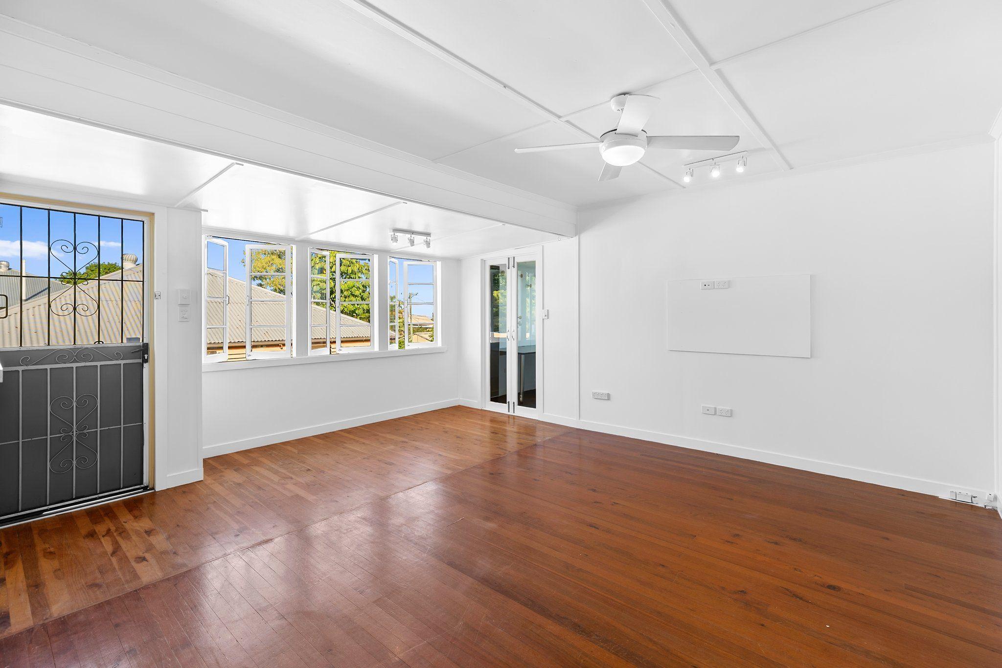 Picture perfect | Pool & Garden Maintenance Included!