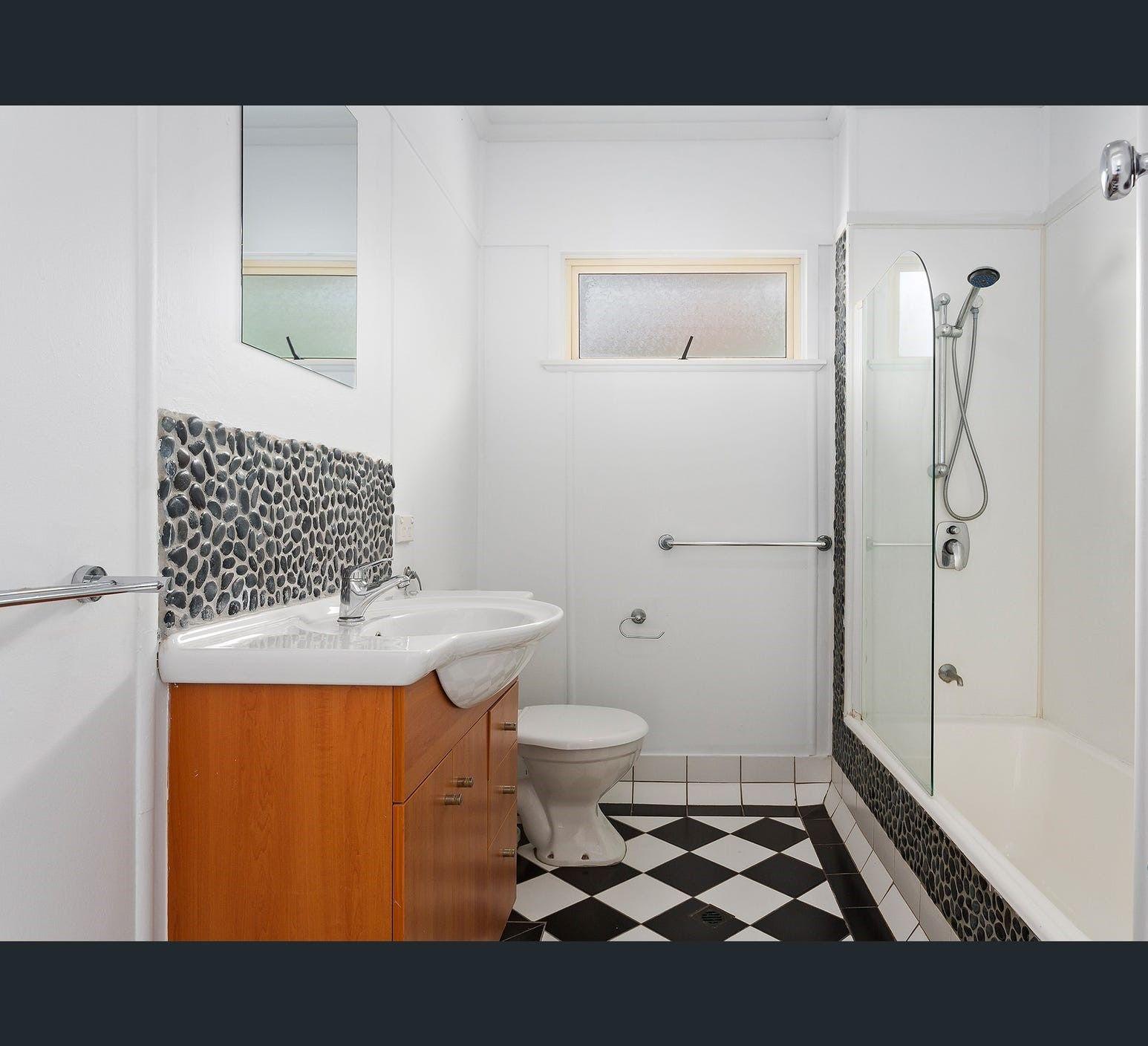 Picture perfect | Pool & Garden Maintenance Included!