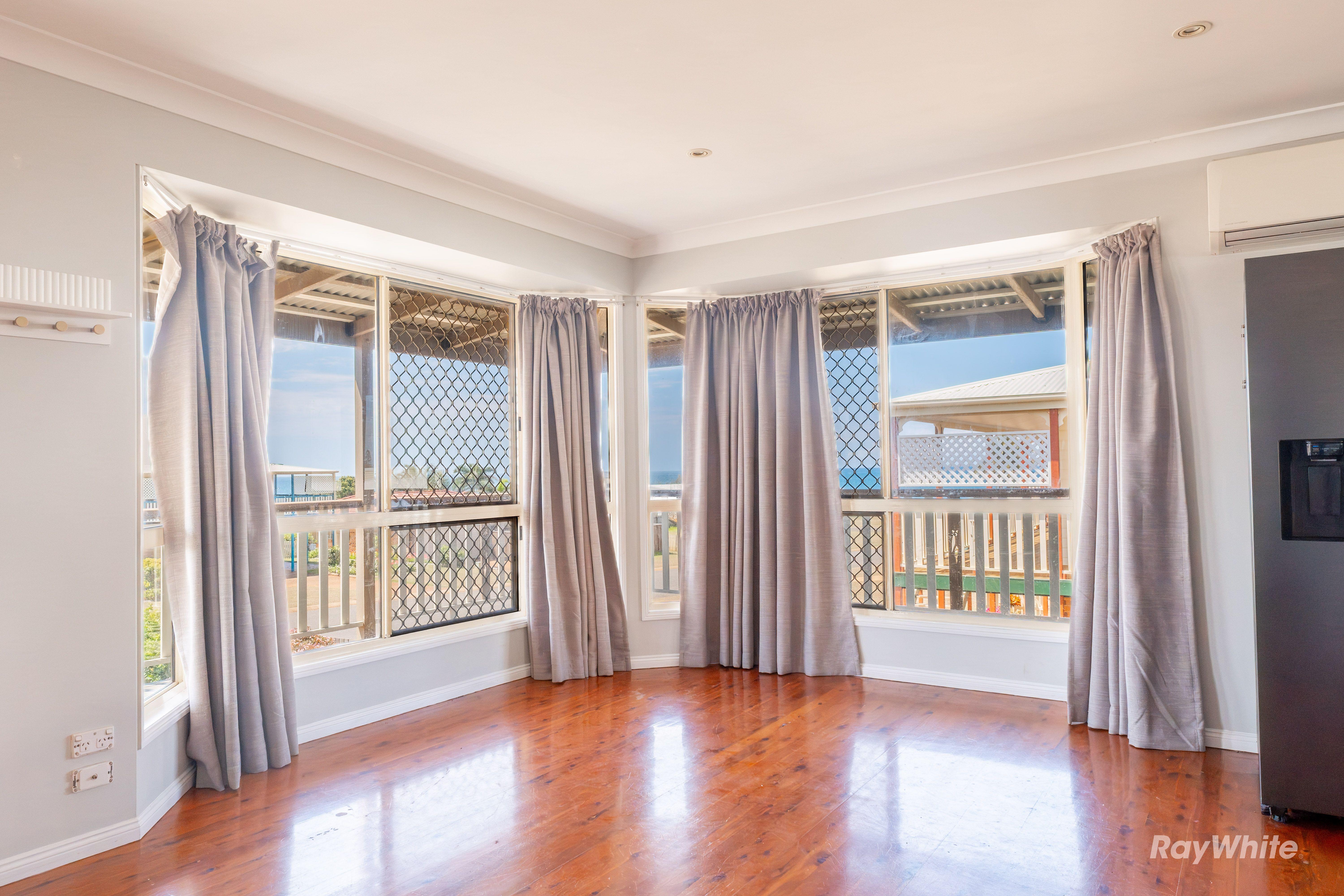 Two Storey Family Home with Ocean Views