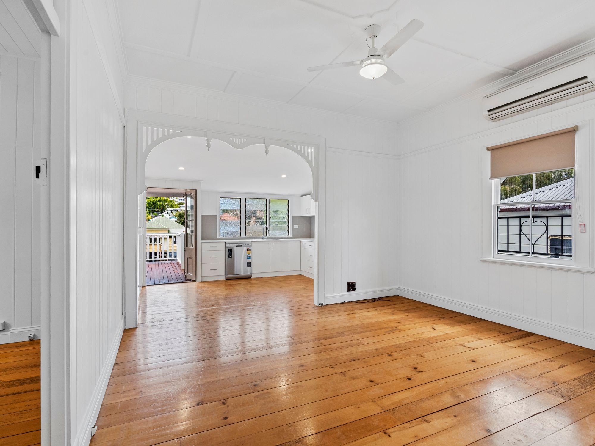 Charming Fully Renovated Queenslander - 3 Bedrooms