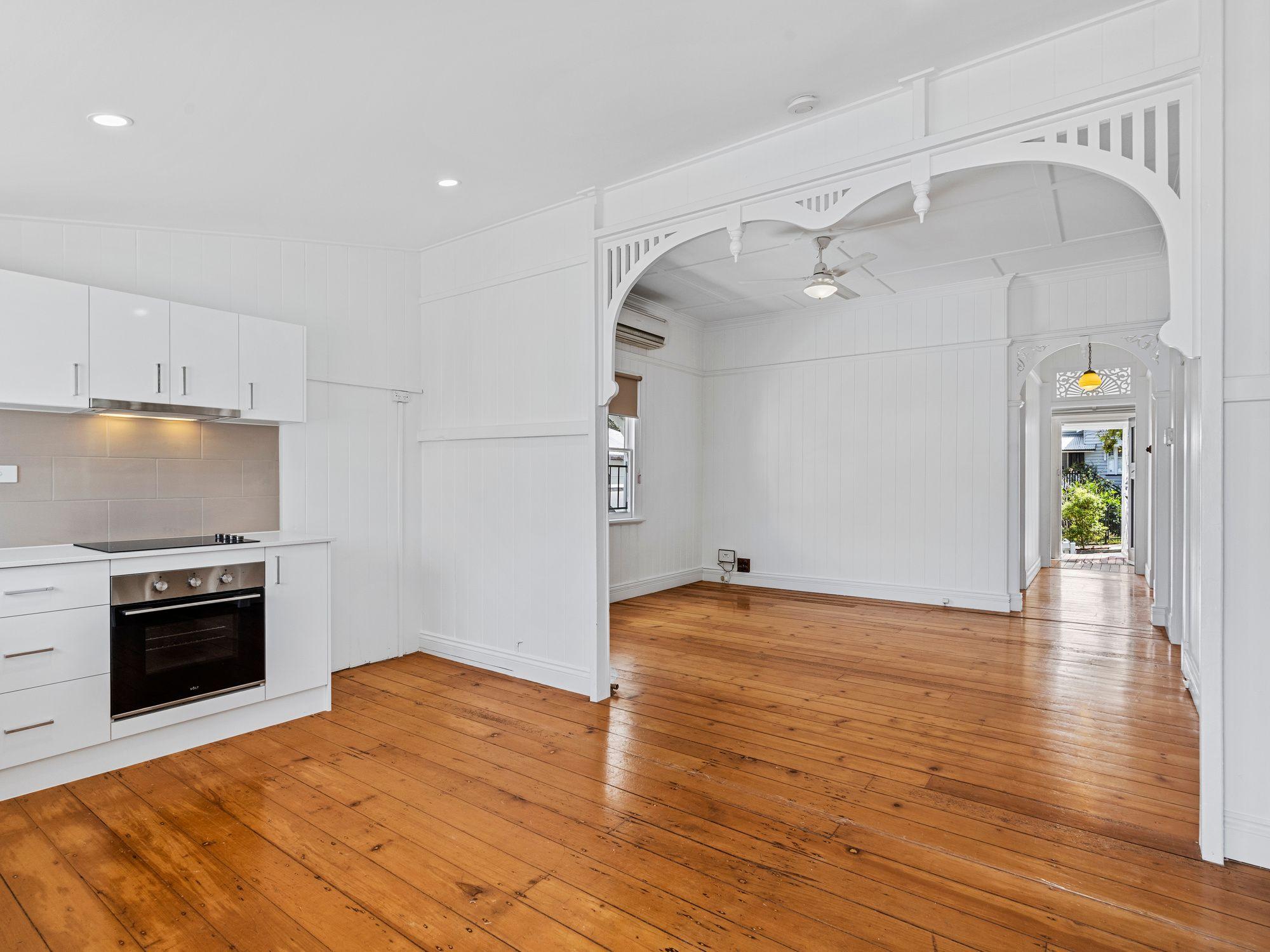 Charming Fully Renovated Queenslander - 3 Bedrooms