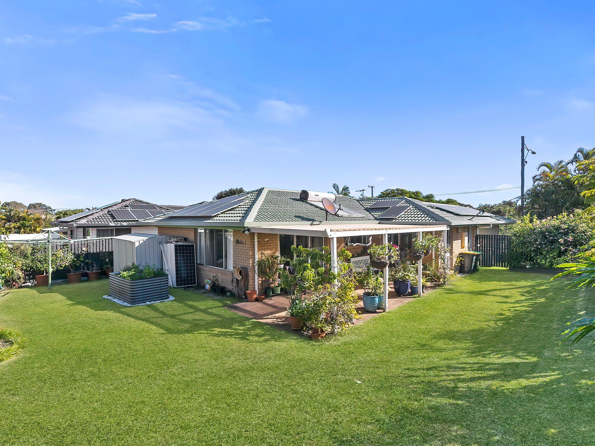 Prop-GPT: House: QLD Clontarf, QLD 4019 Home For Rent