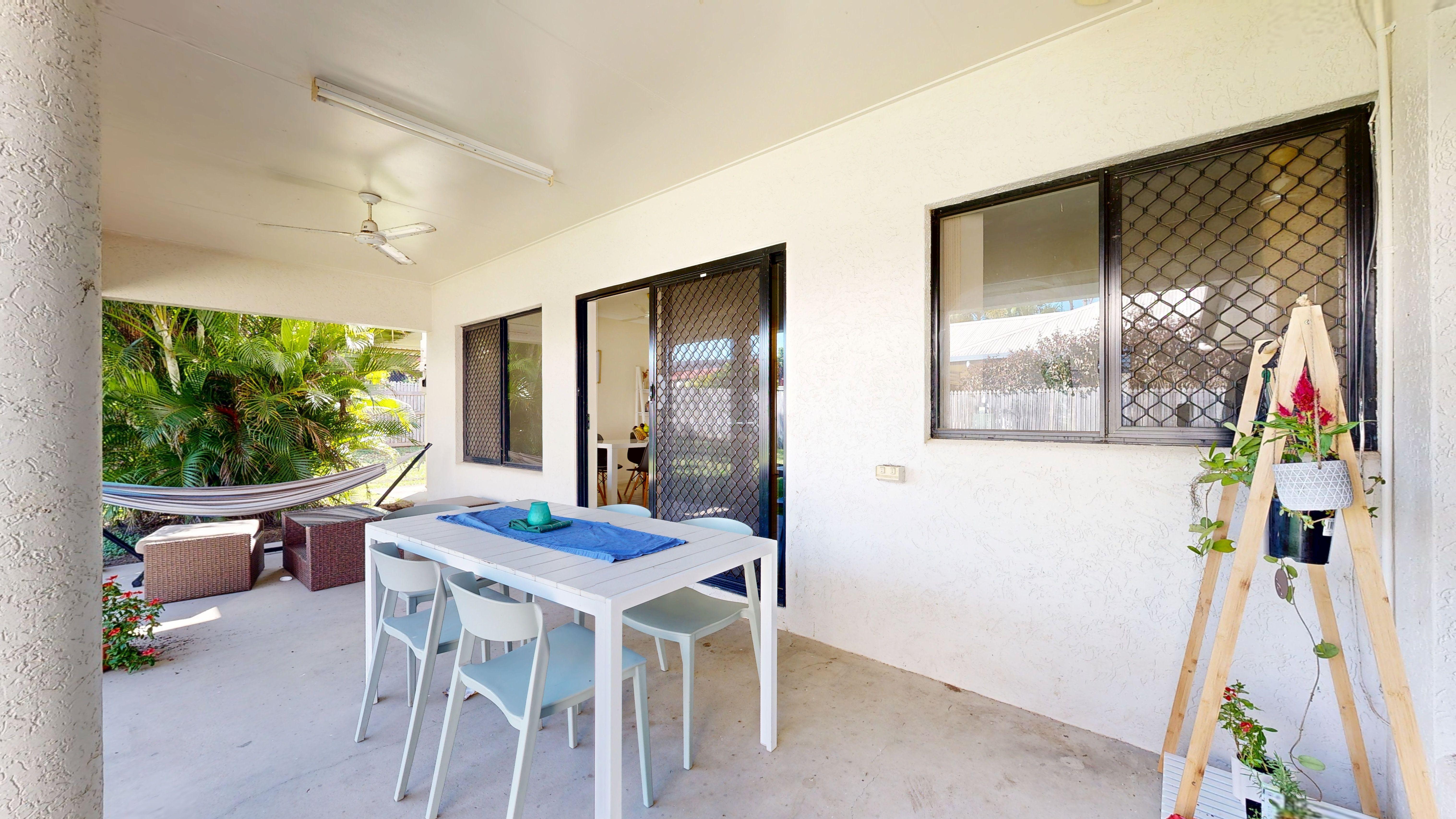 $220 Share House Room Available