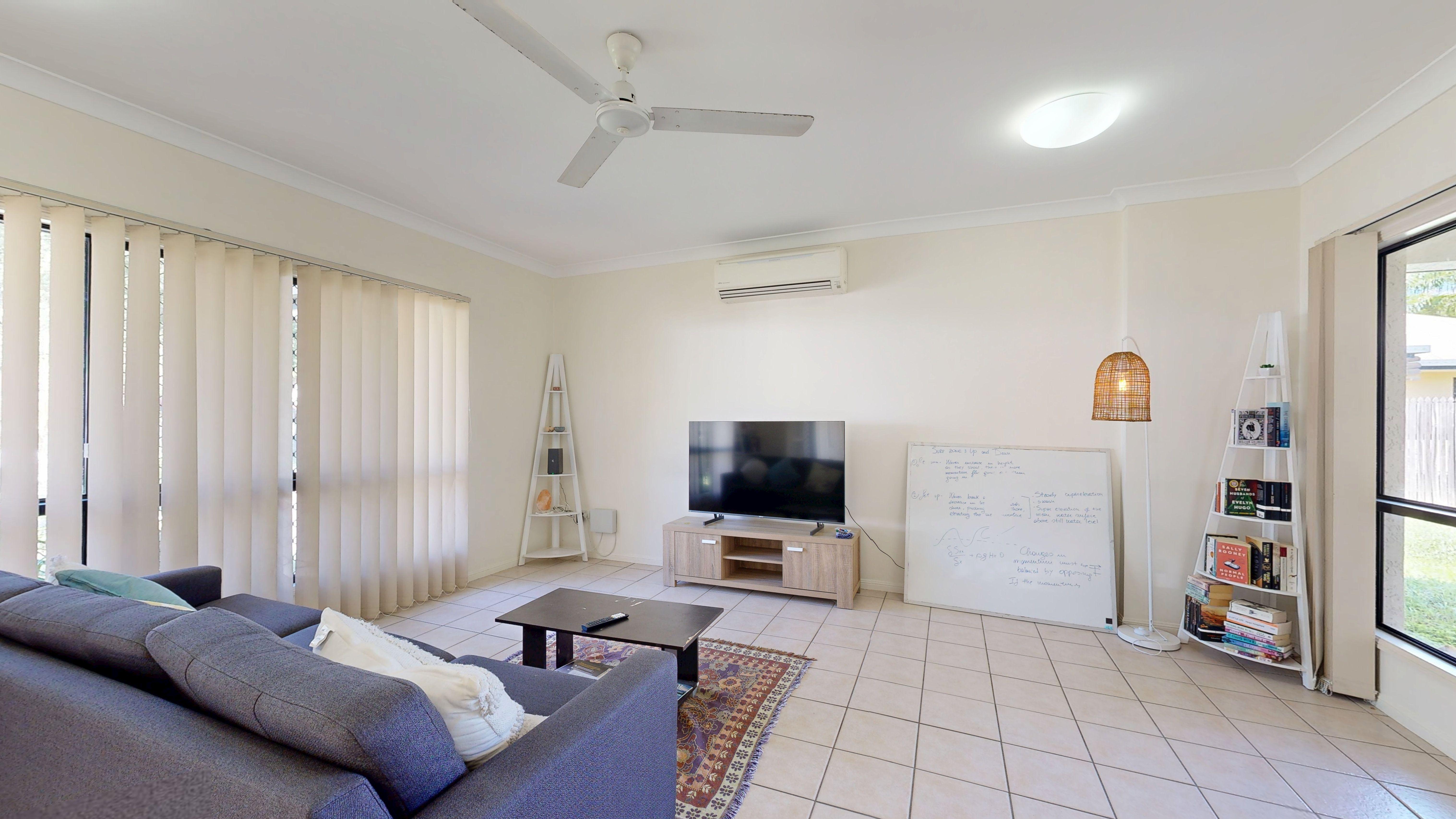 $220 Share House Room Available