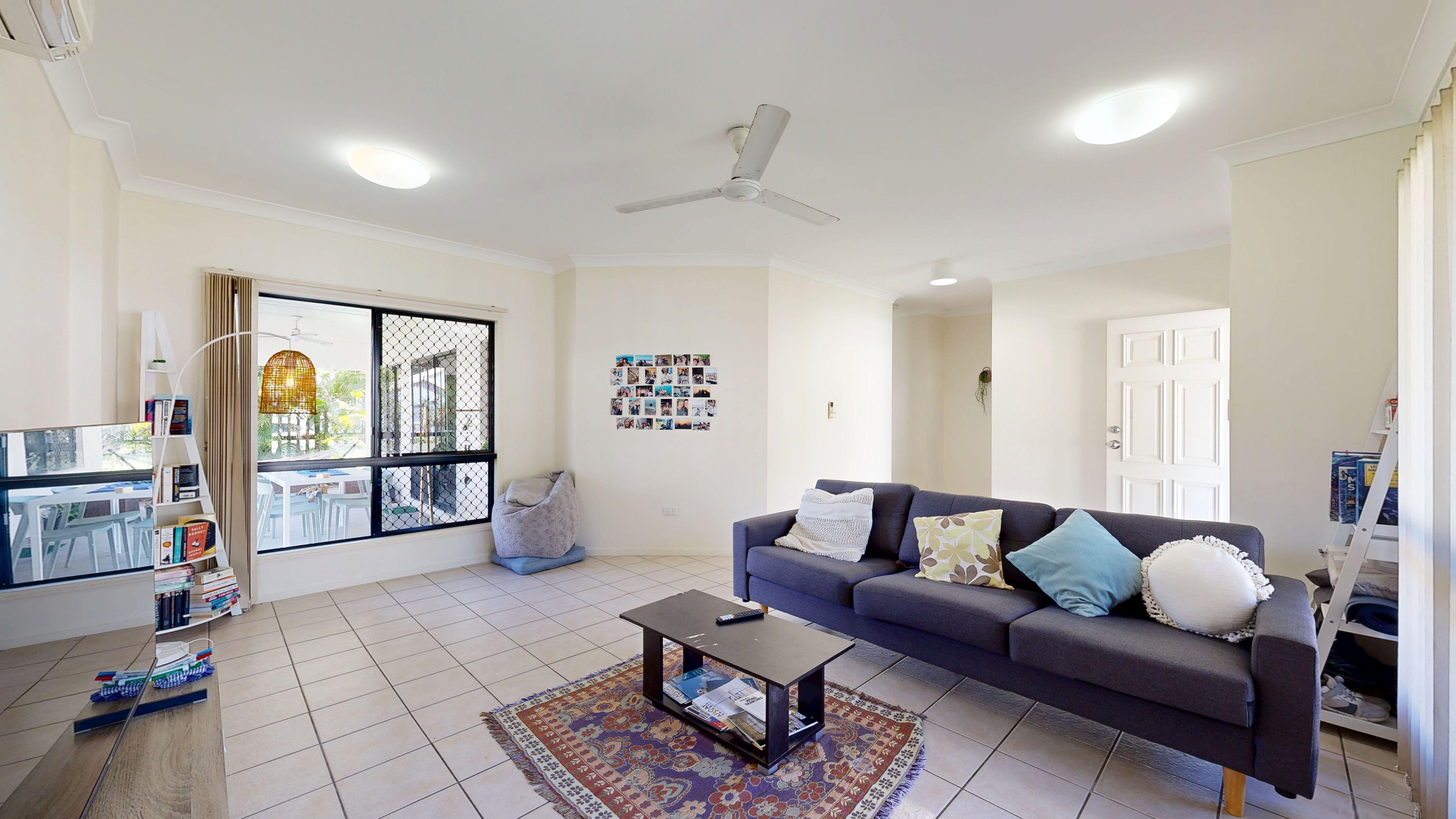 $220 Share House Room Available