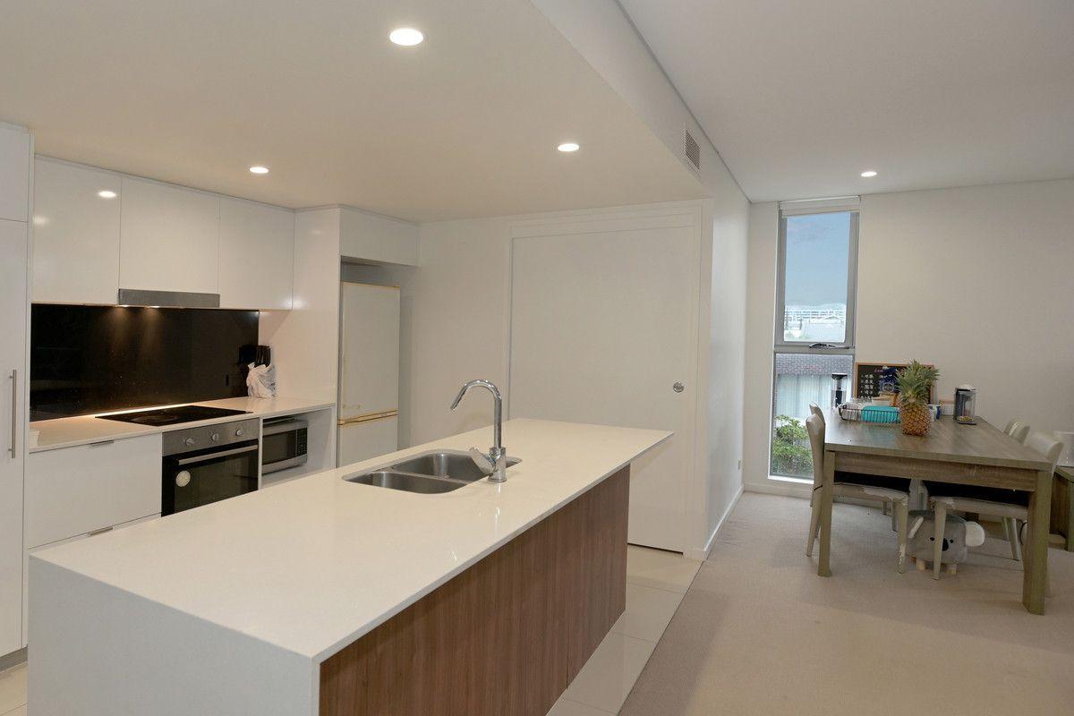 Prop-GPT: Property: QLD Varsity Lakes, QLD 4227 Queensland 4227